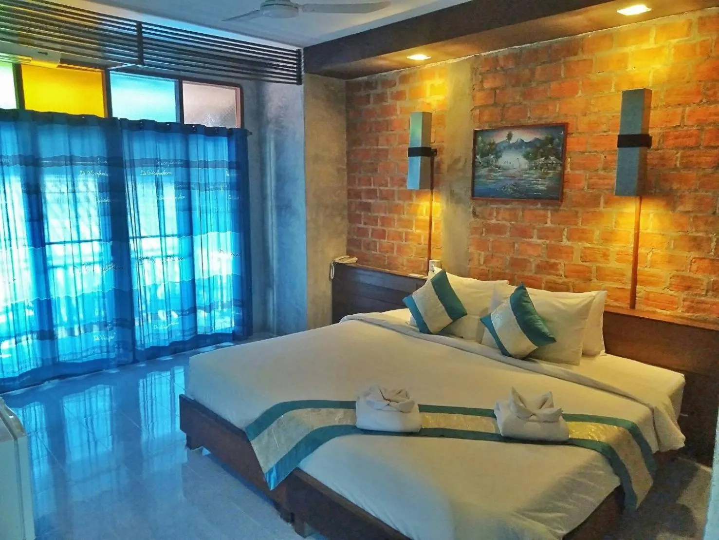 Bed in De Wiang Kum Kam