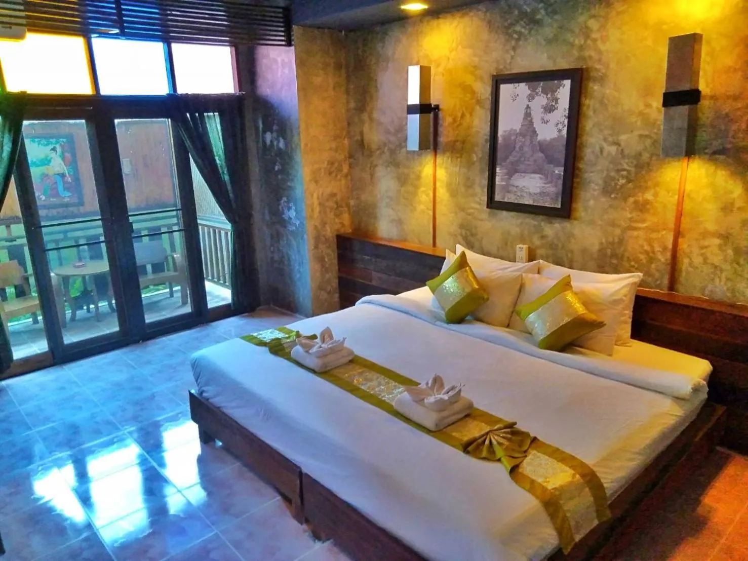 Bedroom, Bed in De Wiang Kum Kam