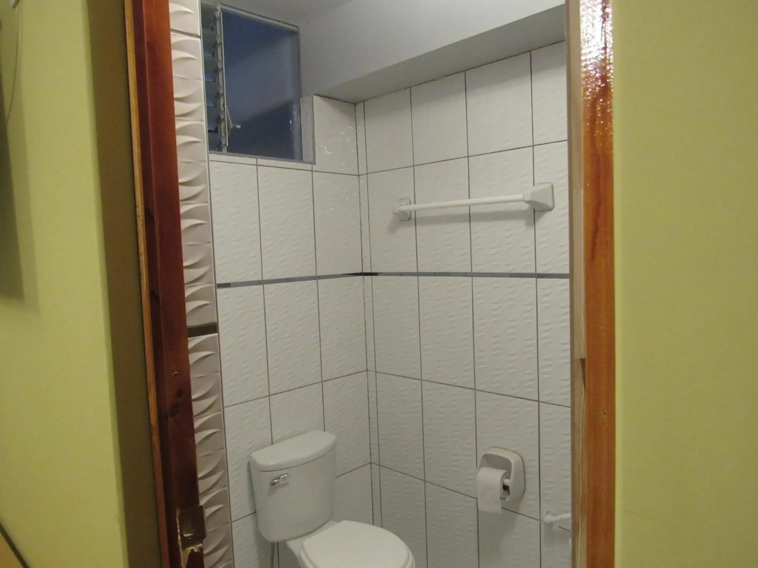 Triple Room with Private Bathroom in Hotel Sueños Dorados Triple Room with Private Bathroom in Hotel Sueños Dorados