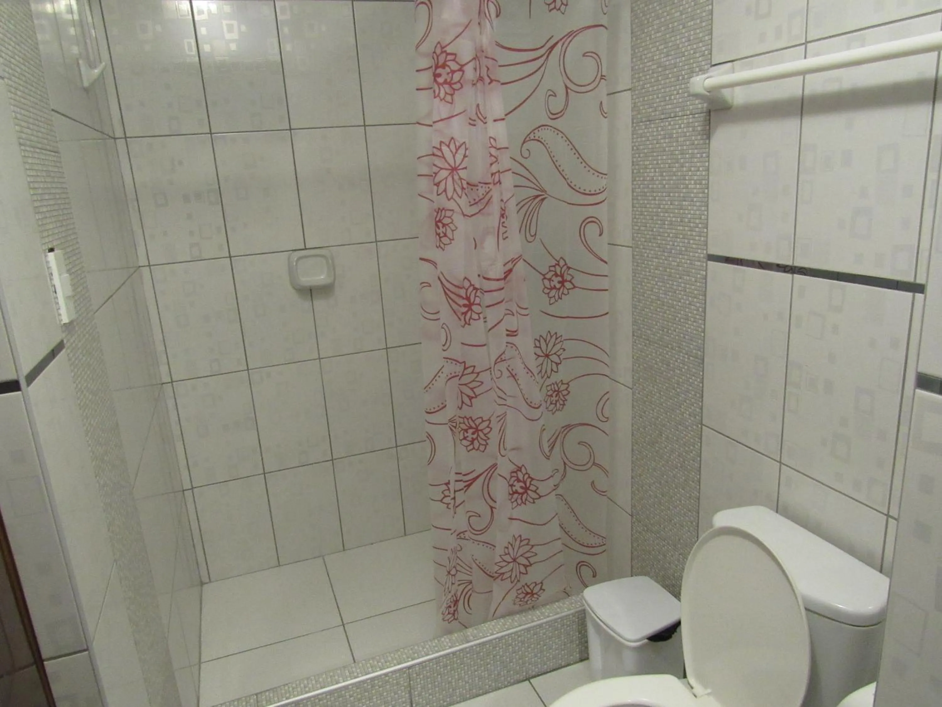 Shower in Hotel Sueños Dorados