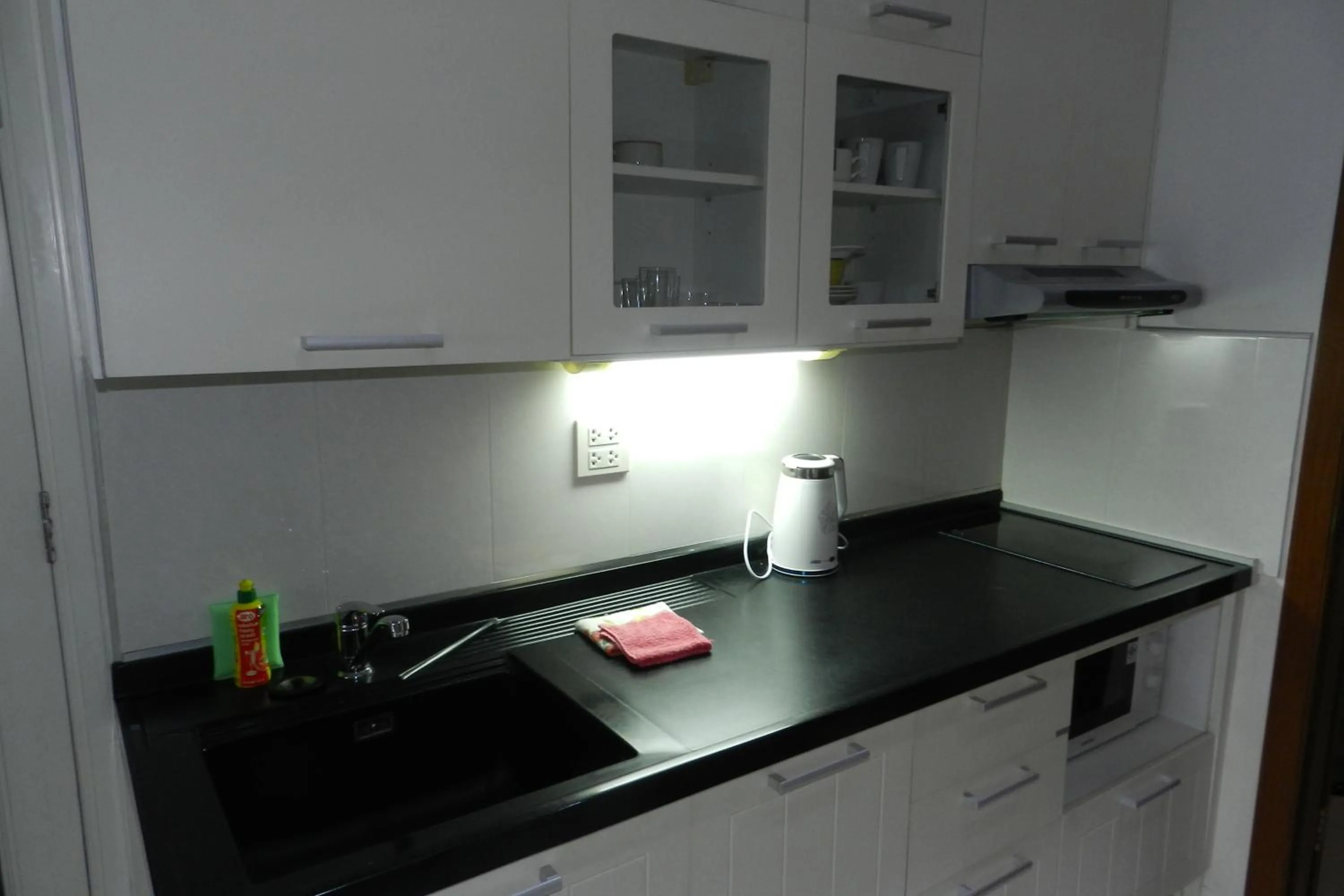 Kitchen or kitchenette in Jomtien PLAZA Condotel