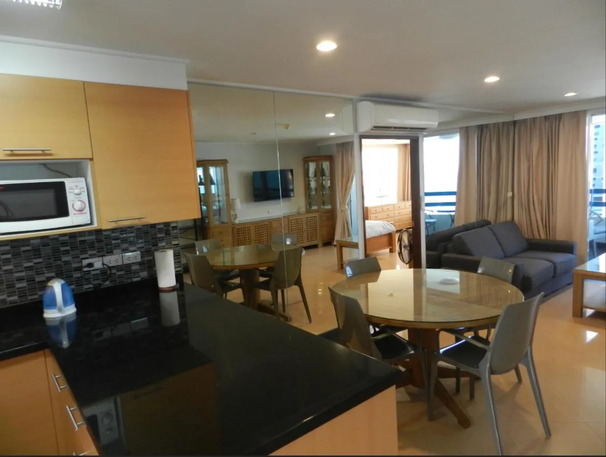 kitchen in Jomtien PLAZA Condotel