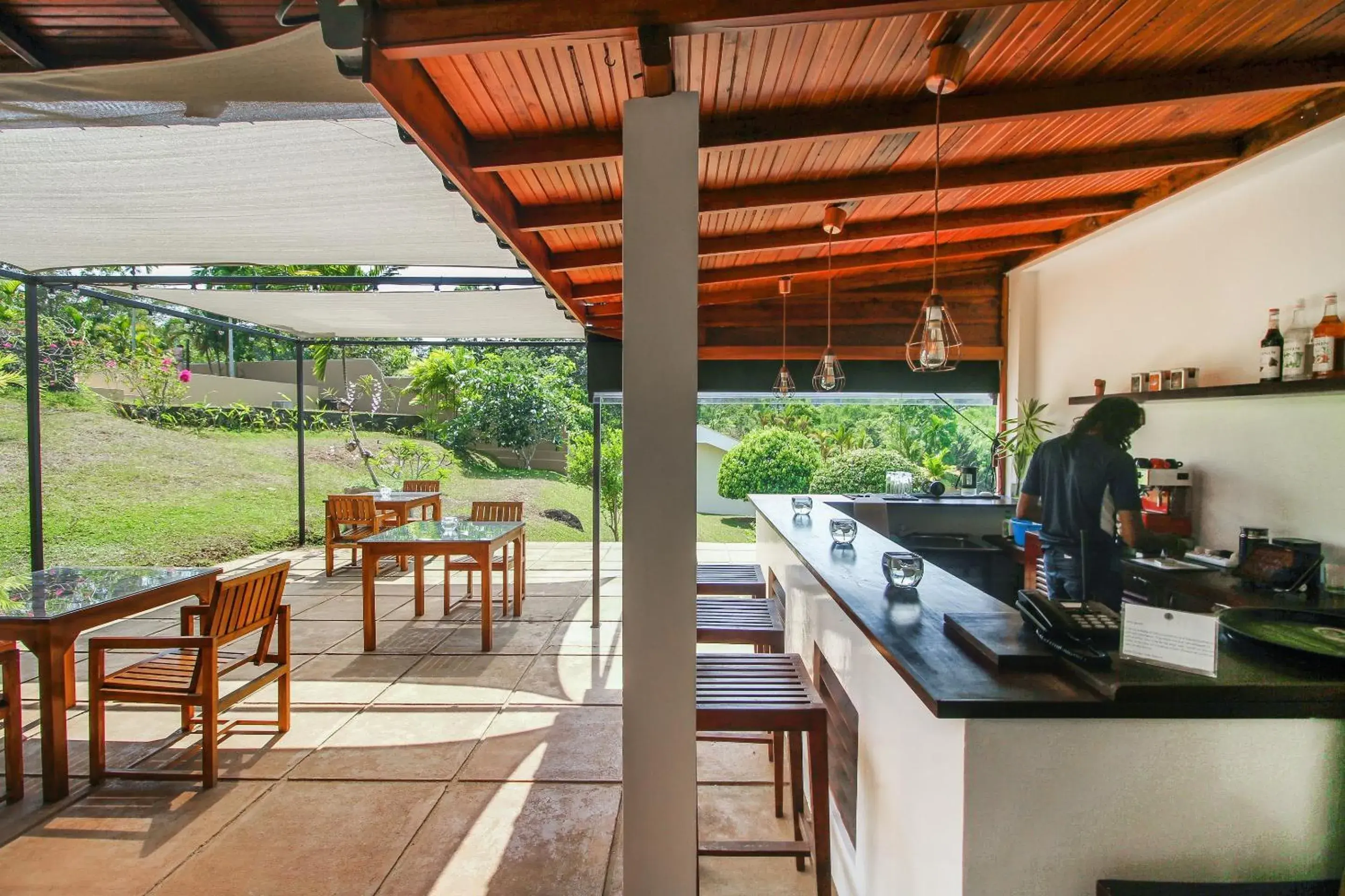 Restaurant/places to eat in Kalla Bongo Lake Resort Restaurant/places to eat in Kalla Bongo Lake Resort