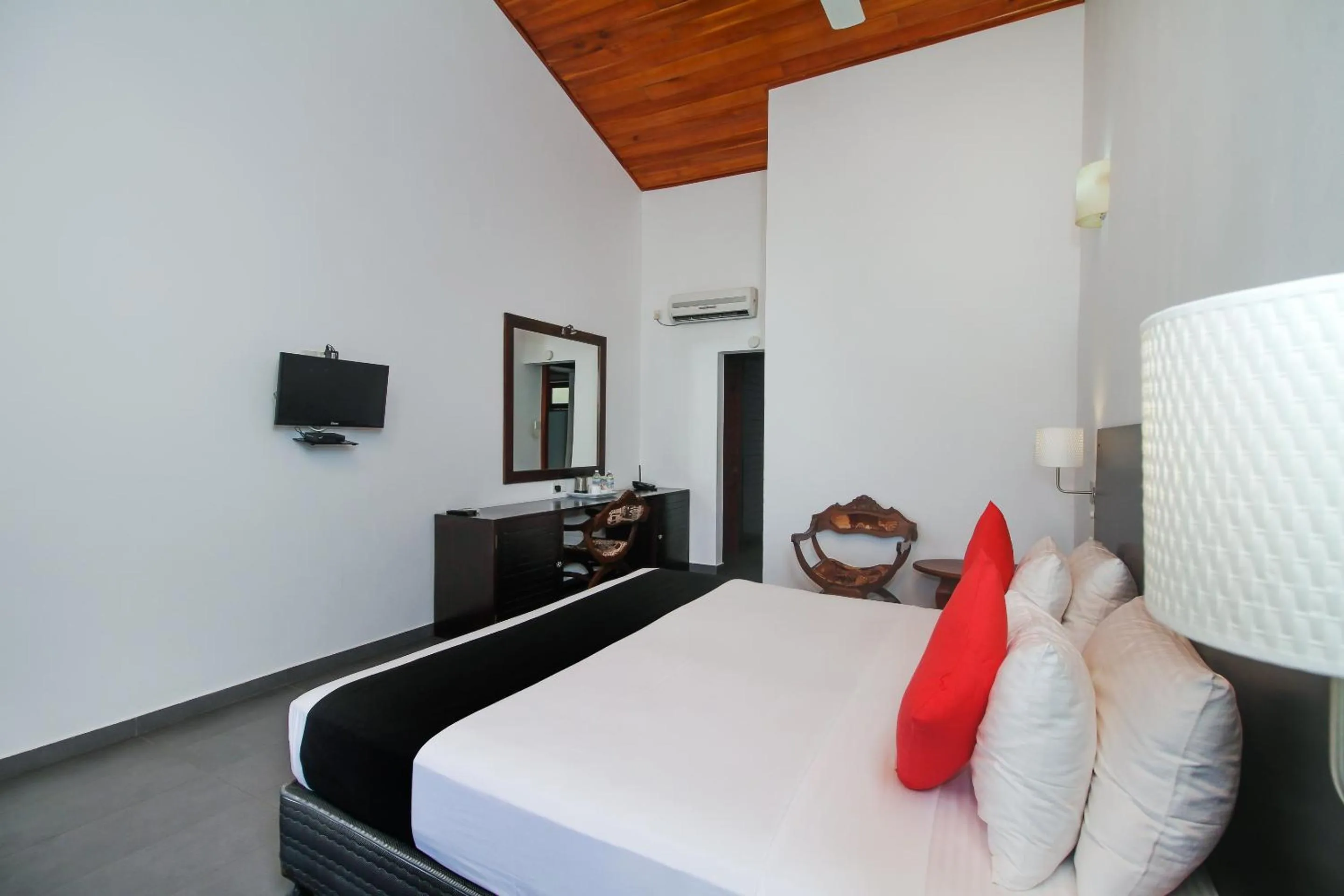 Bedroom, Bed in Kalla Bongo Lake Resort