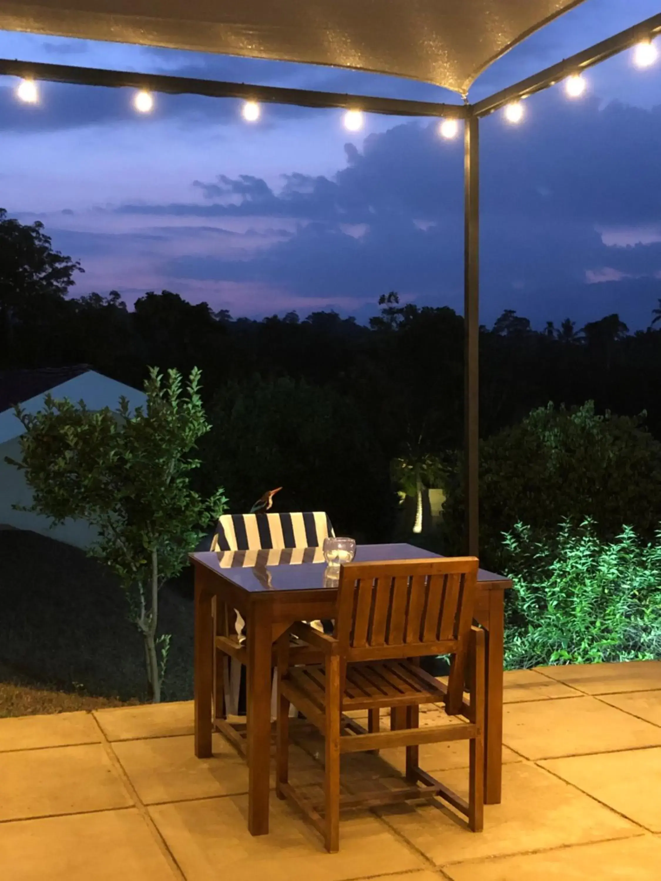 Restaurant/places to eat in Kalla Bongo Lake Resort Restaurant/places to eat in Kalla Bongo Lake Resort
