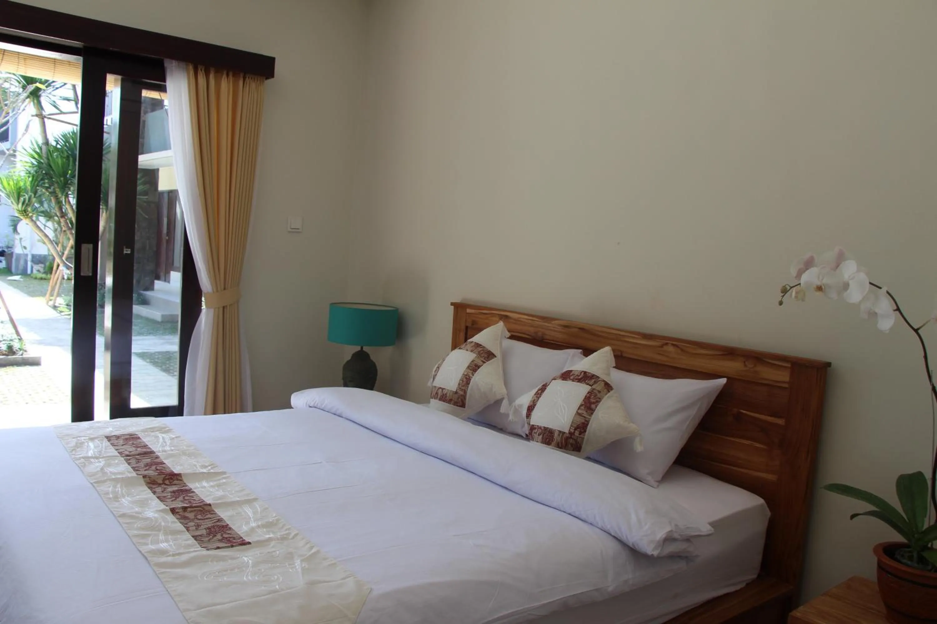 Bedroom, Bed in Jonsen Homestay