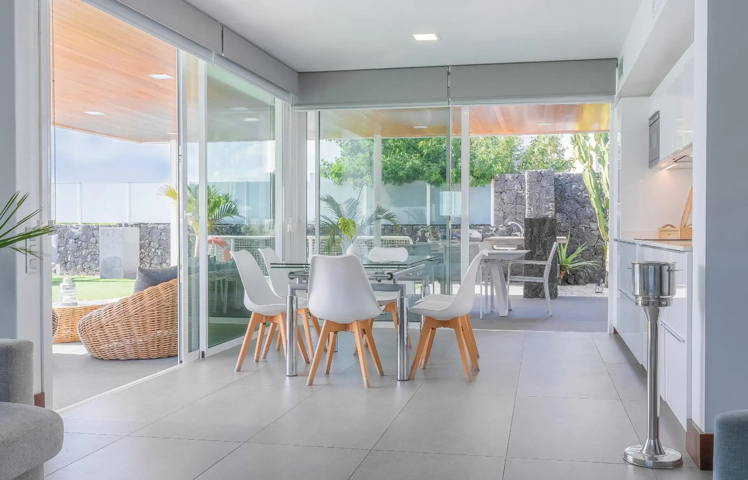 Breakfast in Hyde Park Lane Villas Breakfast in Hyde Park Lane Villas