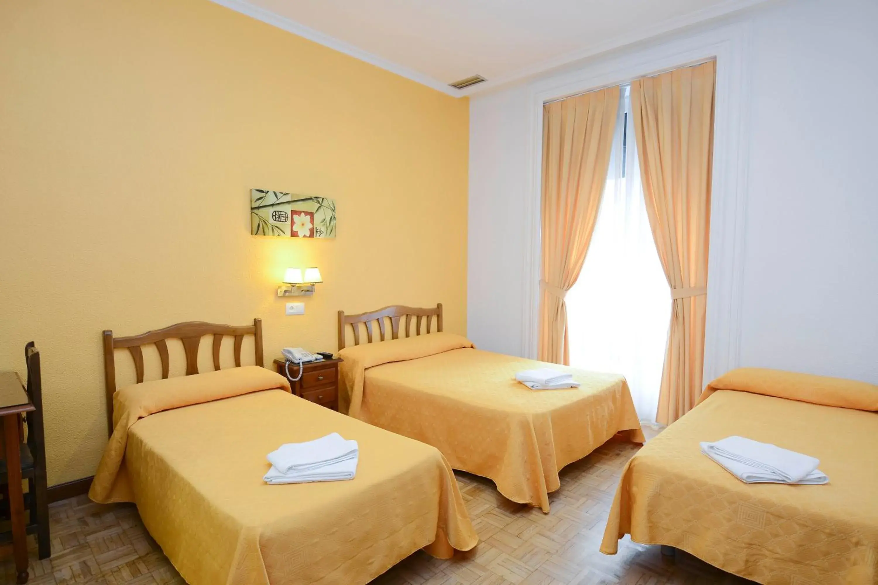 Photo of the whole room, Bed in Hostal Edreira Photo of the whole room, Bed in Hostal Edreira