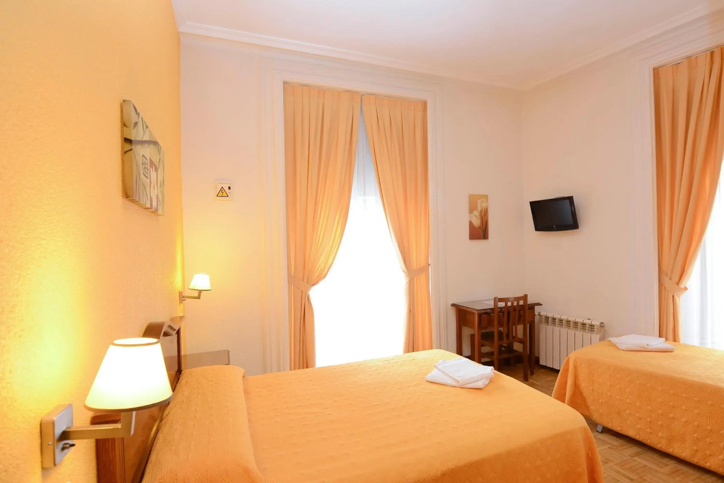 Twin Room in Hostal Edreira Twin Room in Hostal Edreira