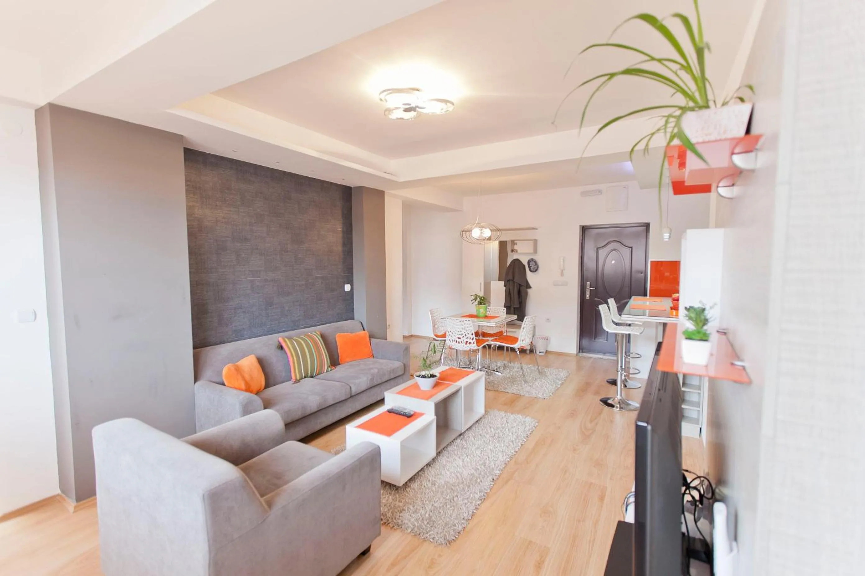 Two-Bedroom Apartment - single occupancy in Orange Apartment