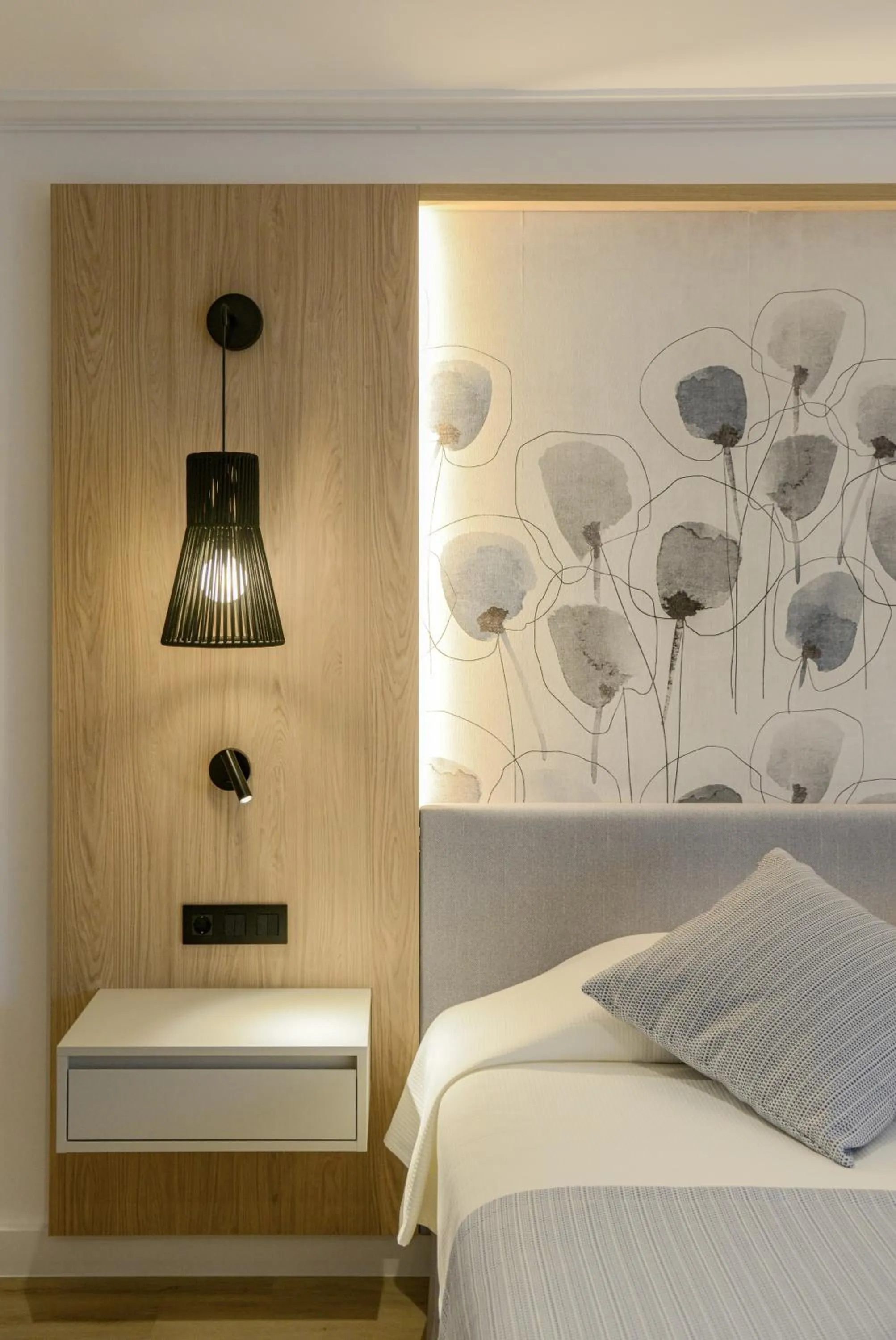 Bed in Hotel Capricho