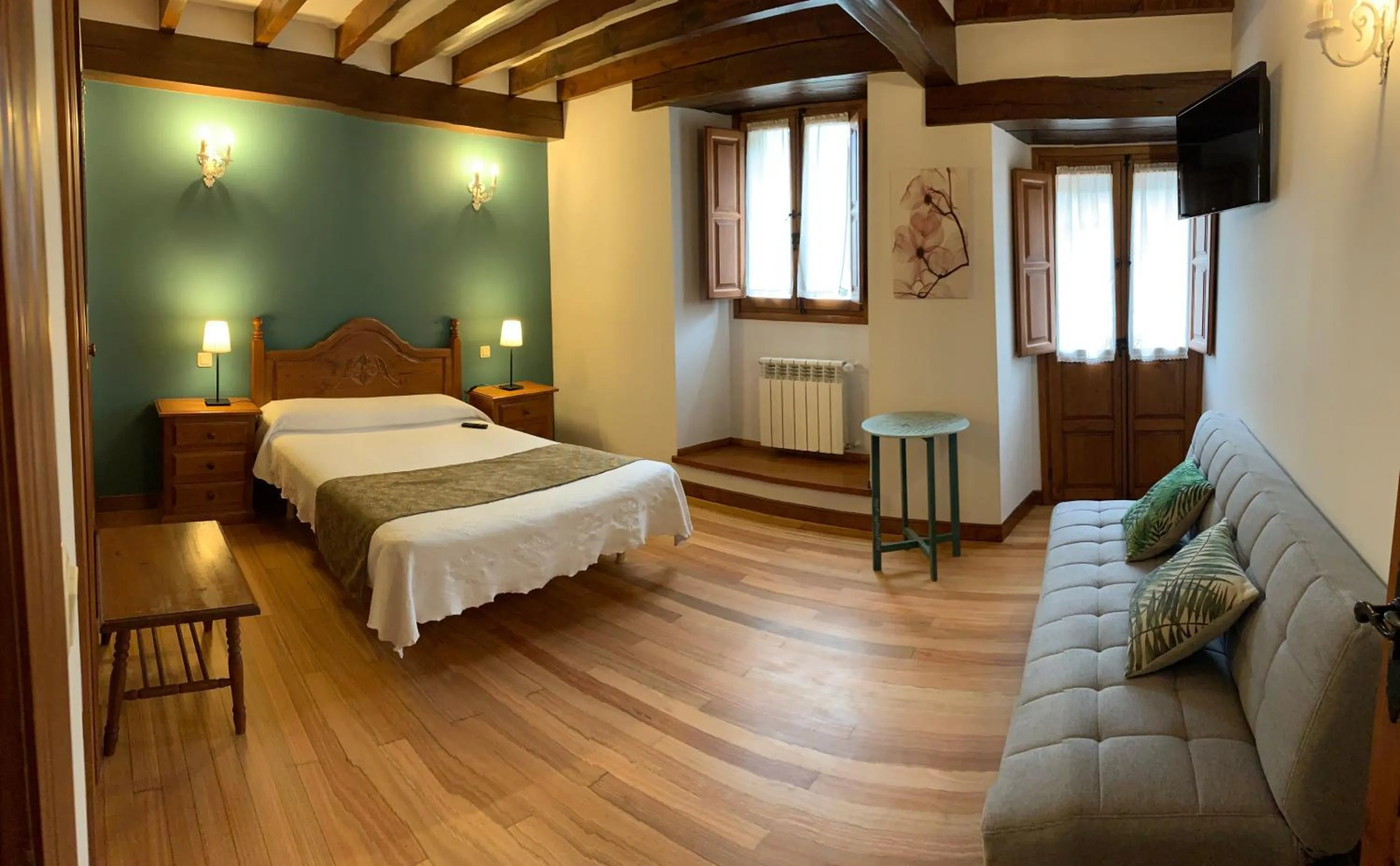 Photo of the whole room, Bed in La Posada de Abanillas