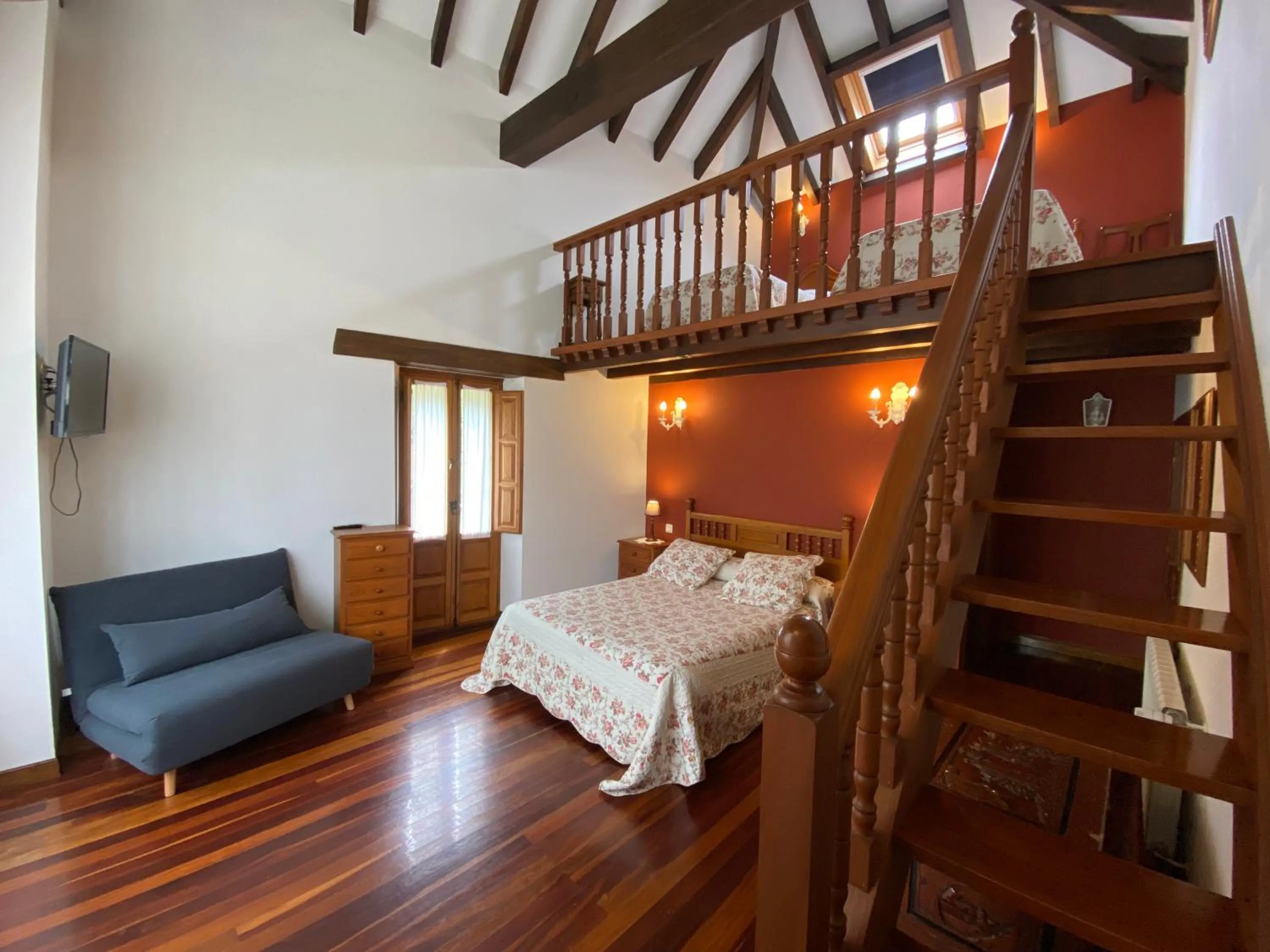 Photo of the whole room, Bed in La Posada de Abanillas