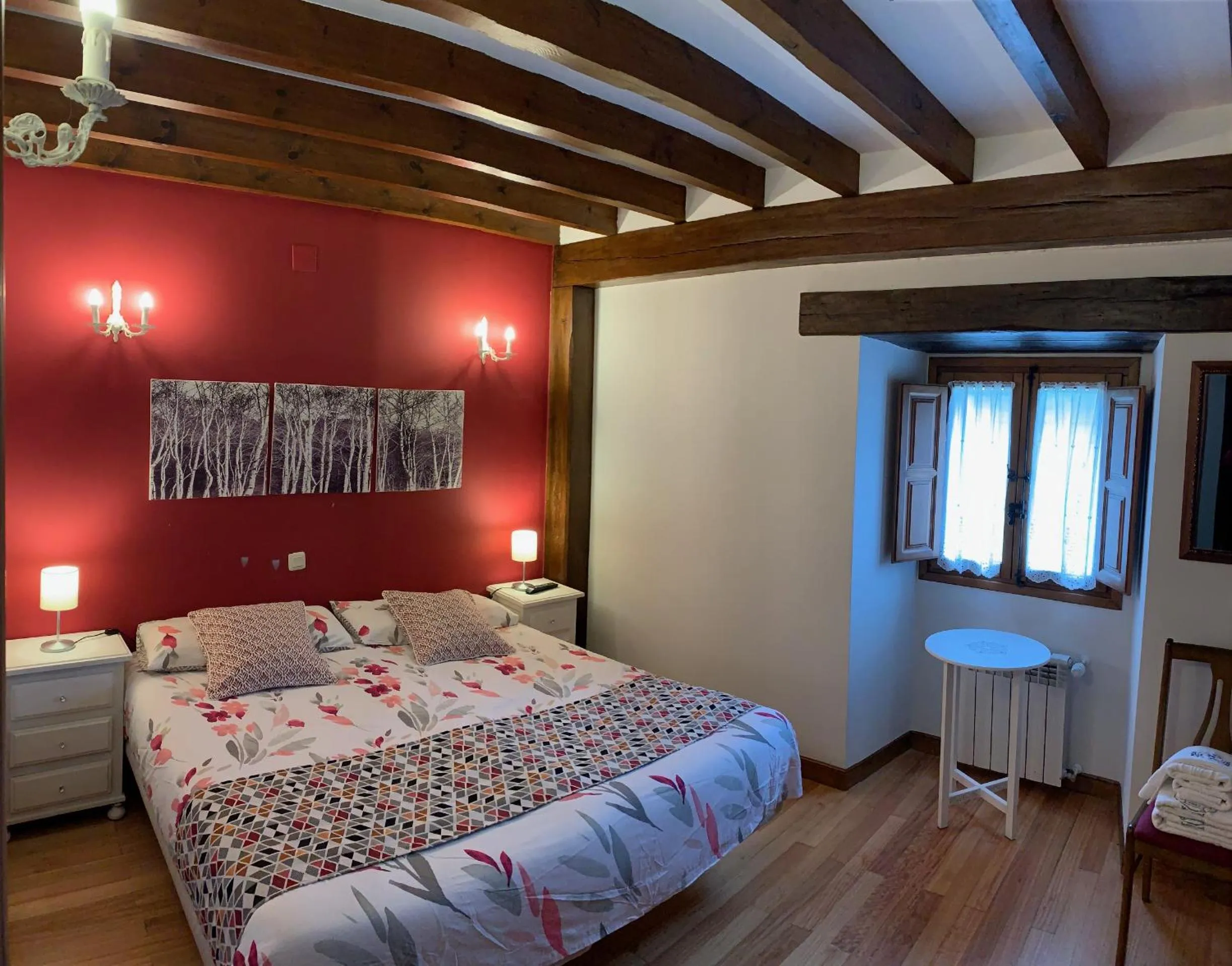 Photo of the whole room, Bed in La Posada de Abanillas