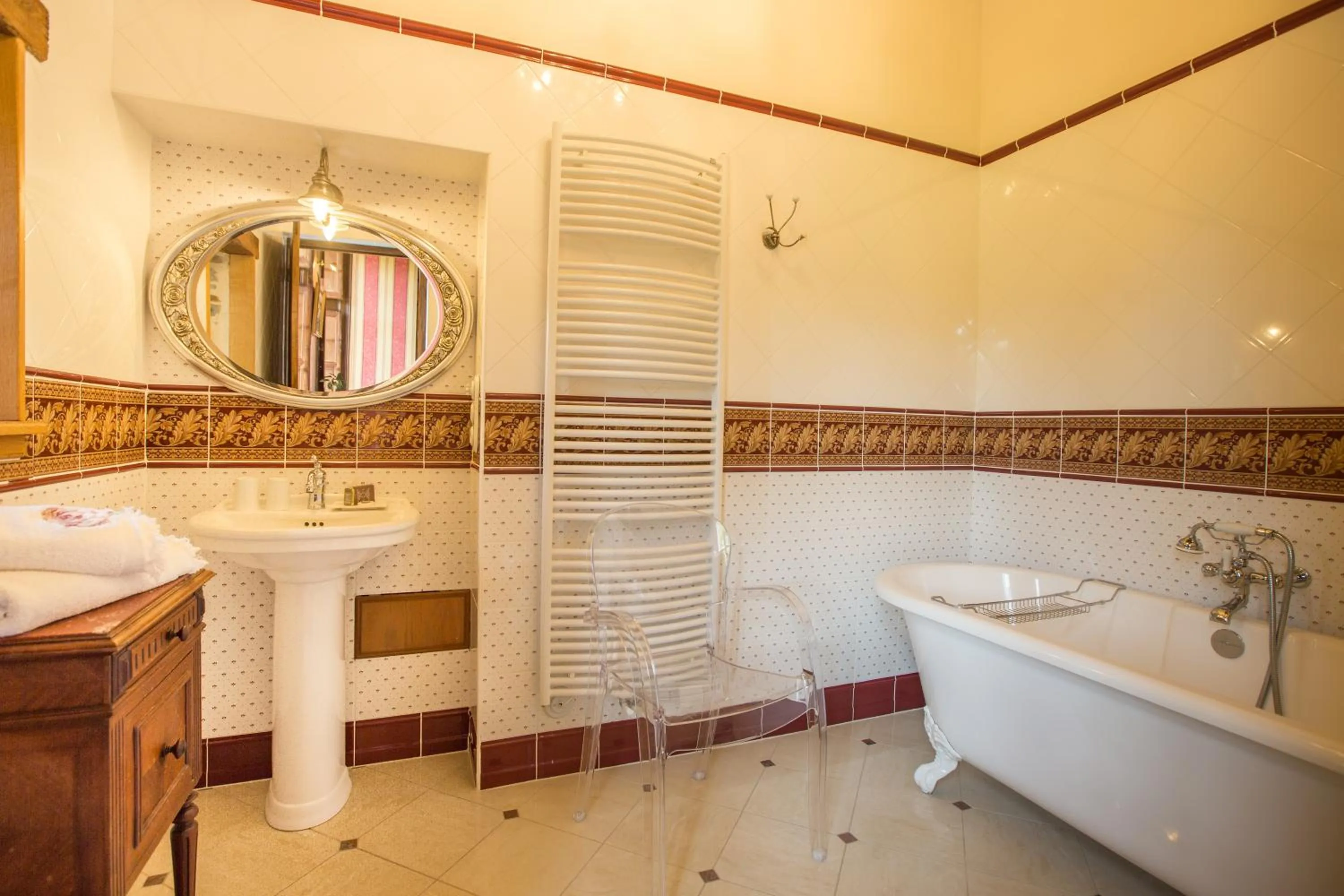 Bathroom in Le Logis d'Equilly