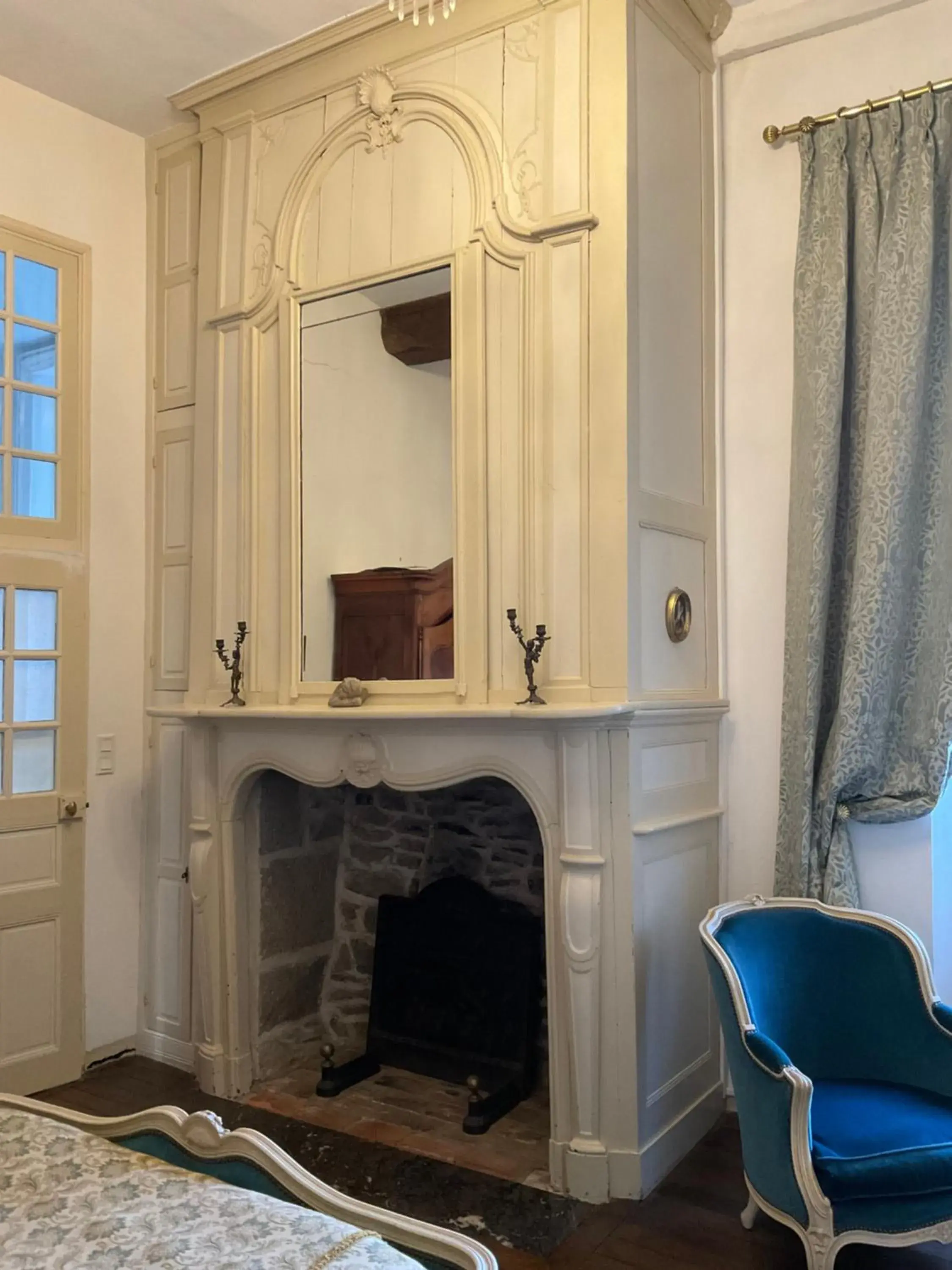 Double Room with Garden View in Le Logis d'Equilly Double Room with Garden View in Le Logis d'Equilly
