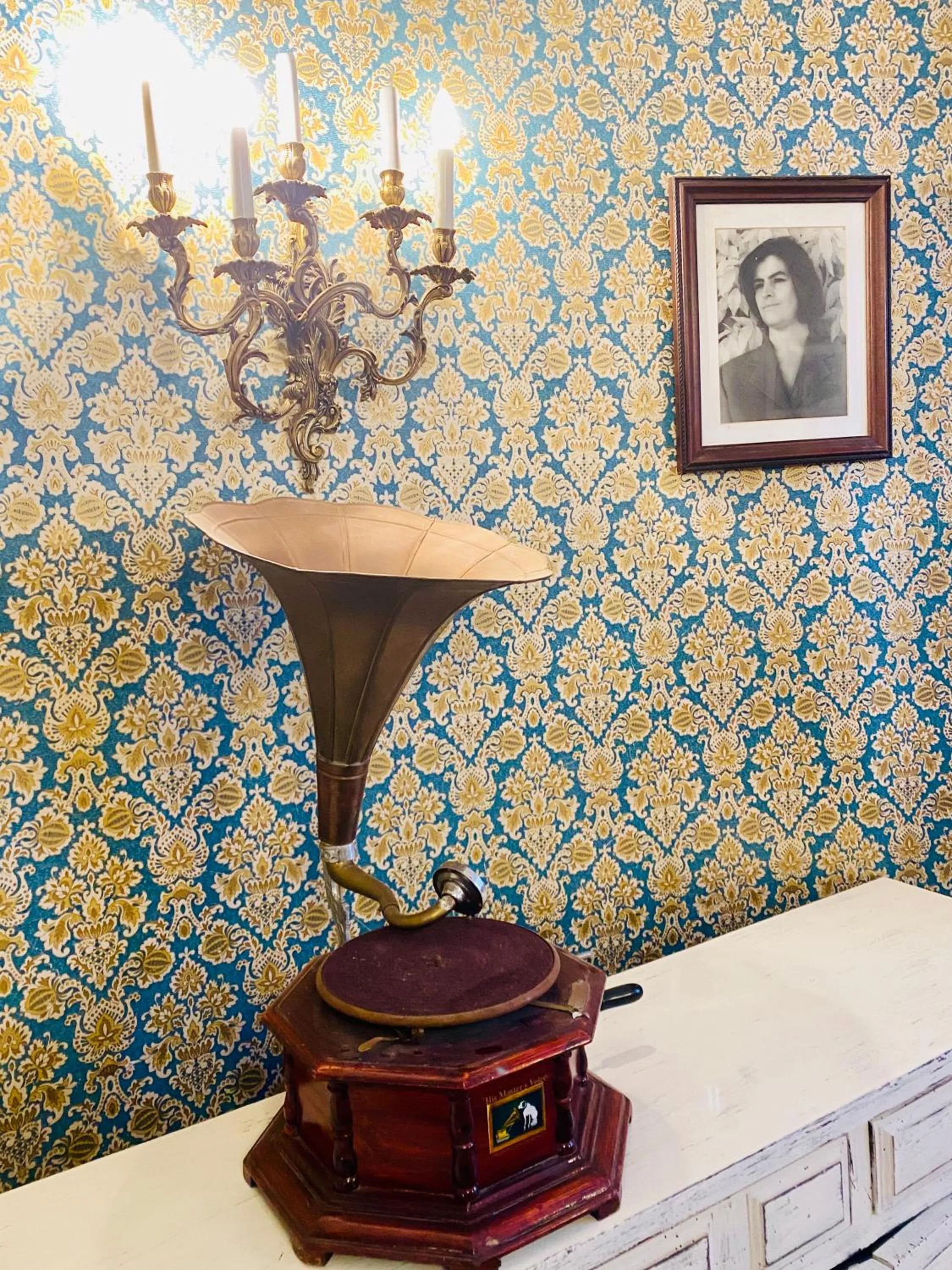 Dining area, Bed in Villa Palma