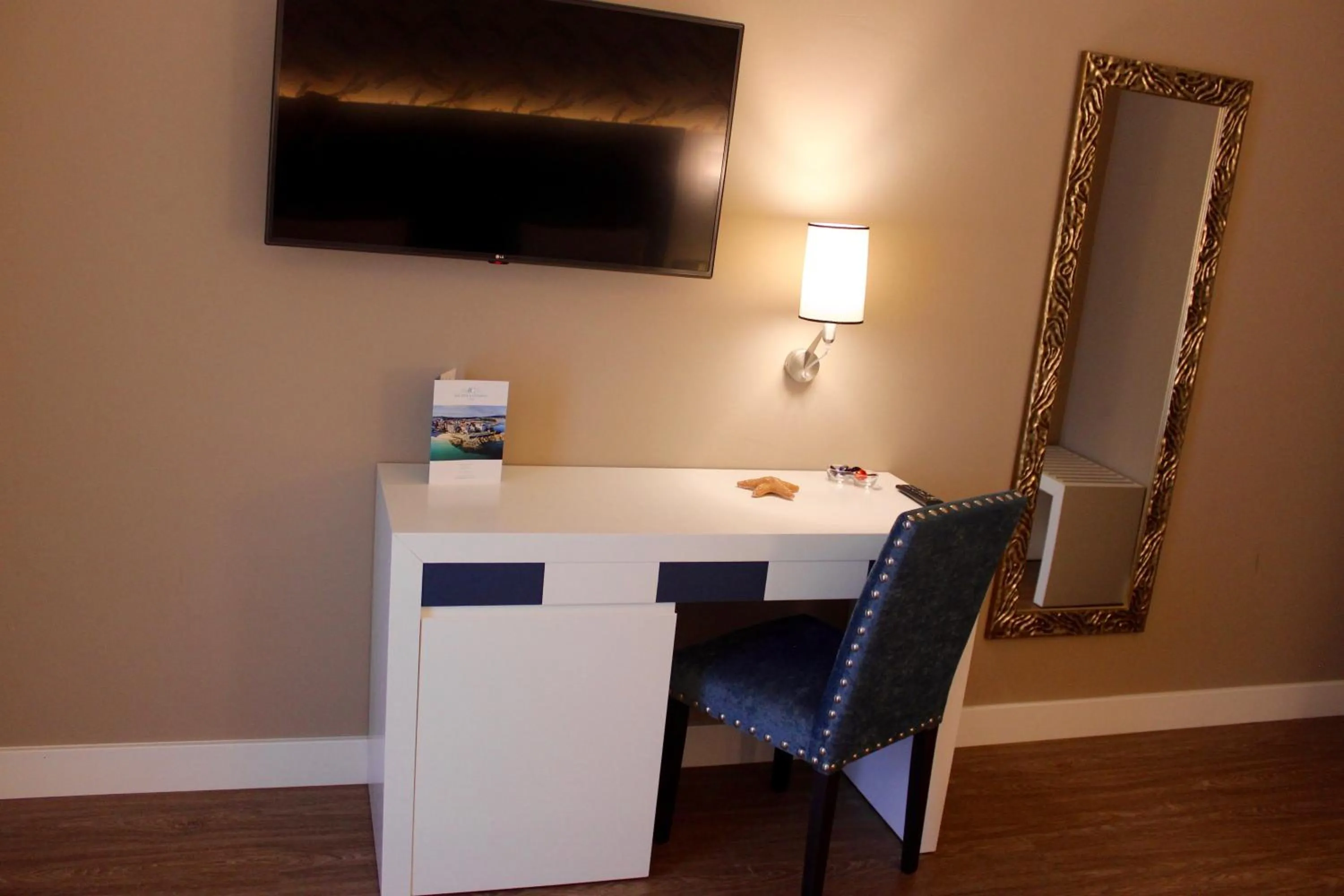 Twin Room with Sea View in Hotel Boutique Aquaria Caneliñas