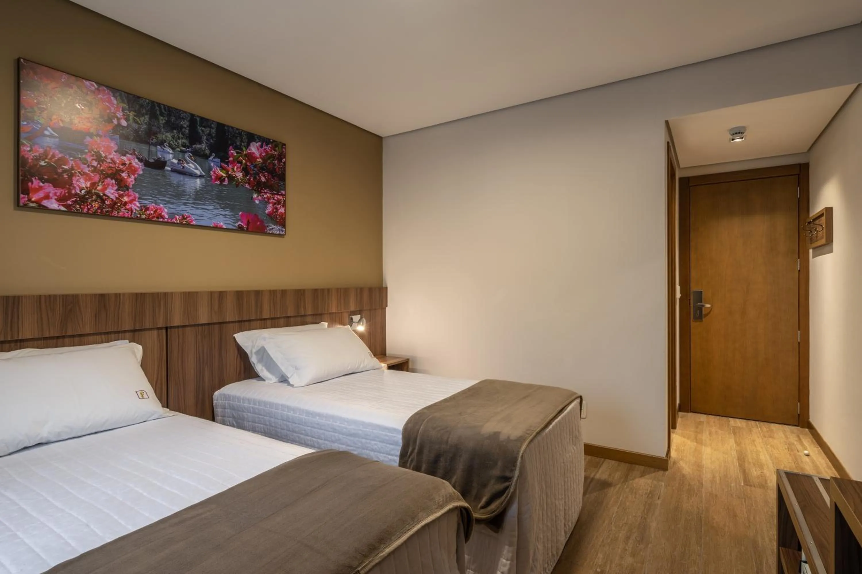 Bedroom, Bed in Hotel Fioreze Primo - 800m da Rua Coberta