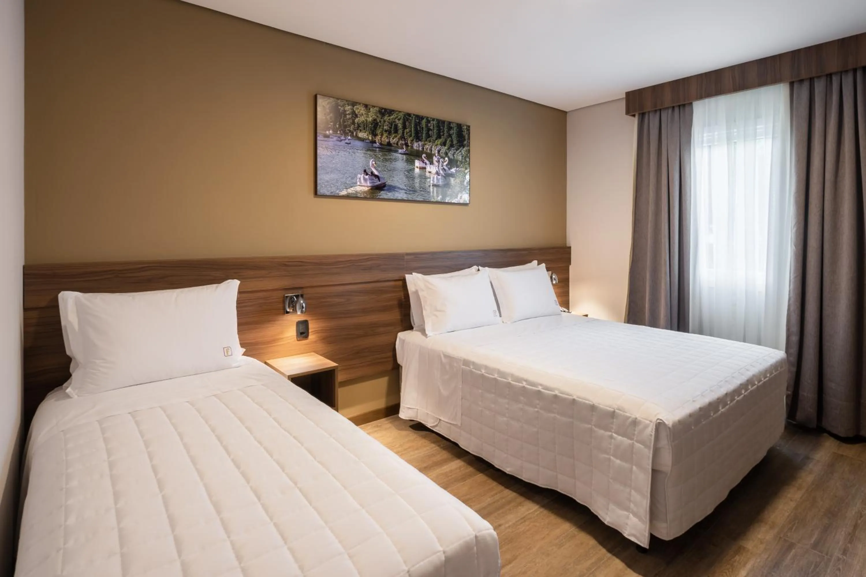 Bedroom, Bed in Hotel Fioreze Primo - 800m da Rua Coberta