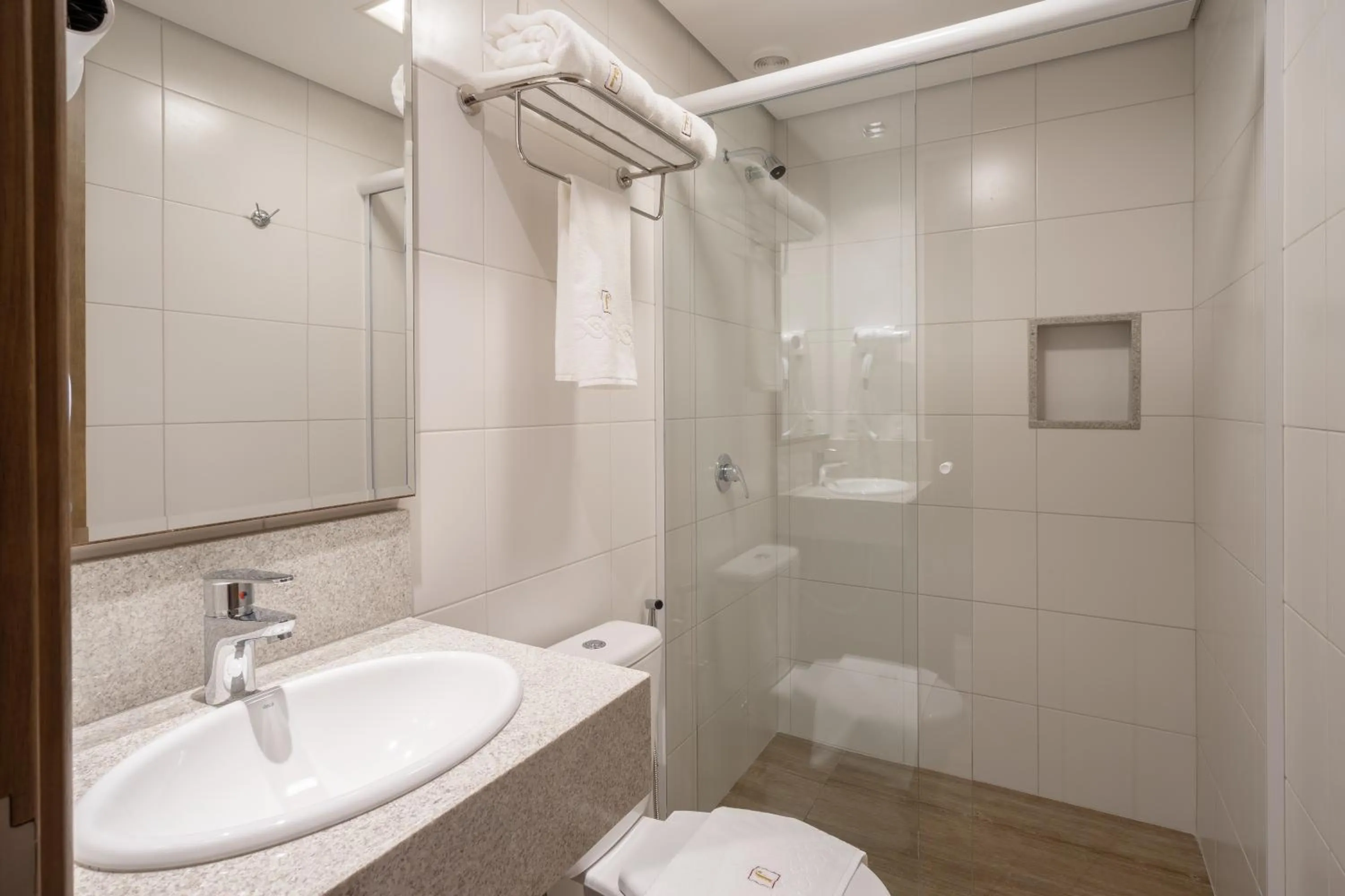 Bathroom in Hotel Fioreze Primo - 800m da Rua Coberta