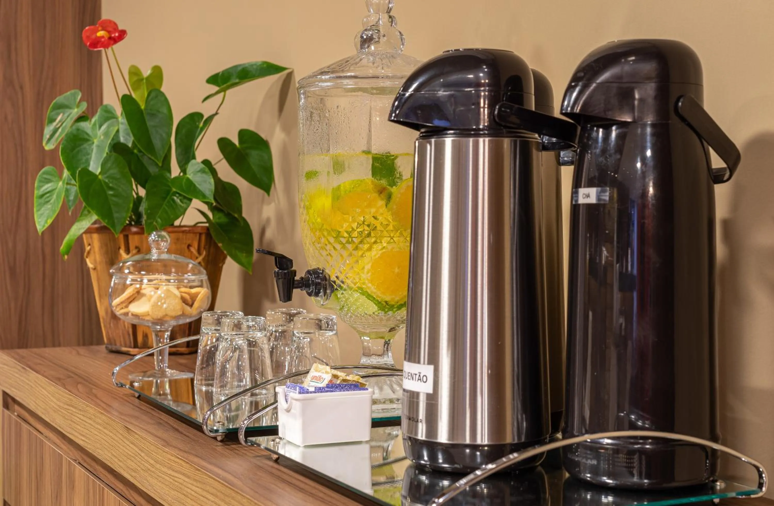 Coffee/tea facilities in Hotel Fioreze Primo - 800m da Rua Coberta