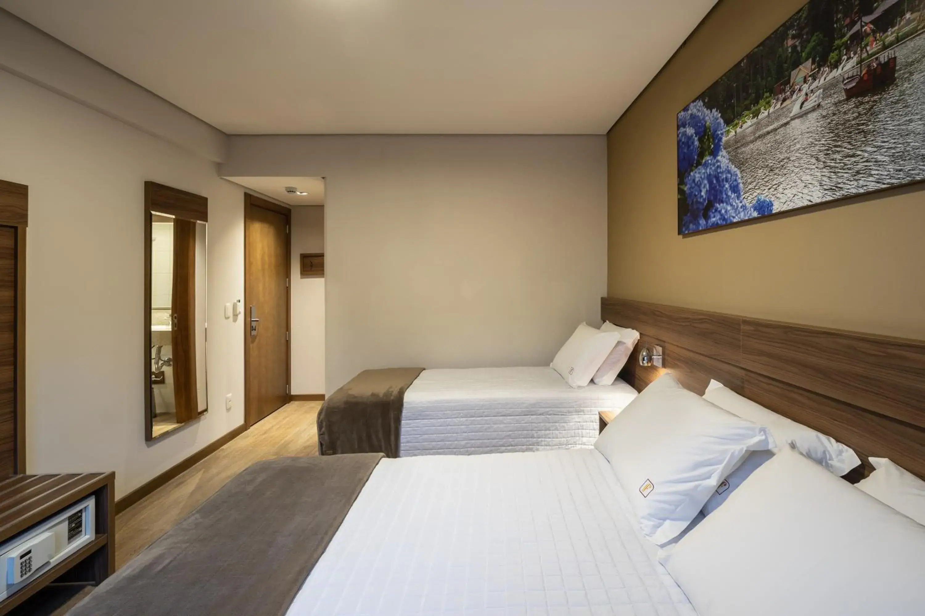 Photo of the whole room, Bed in Hotel Fioreze Primo - 800m da Rua Coberta Photo of the whole room, Bed in Hotel Fioreze Primo - 800m da Rua Coberta