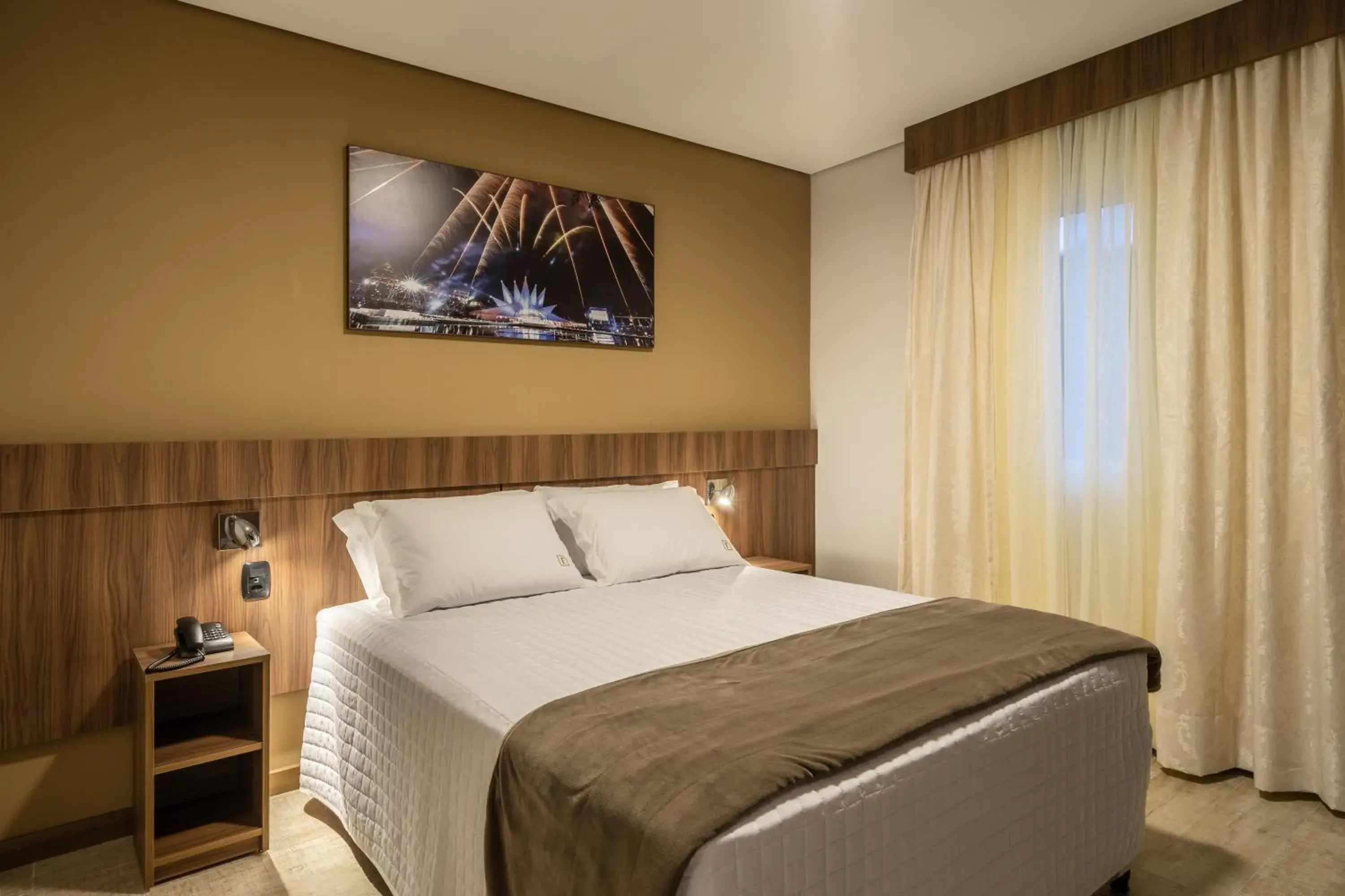 Photo of the whole room, Bed in Hotel Fioreze Primo - 800m da Rua Coberta Photo of the whole room, Bed in Hotel Fioreze Primo - 800m da Rua Coberta