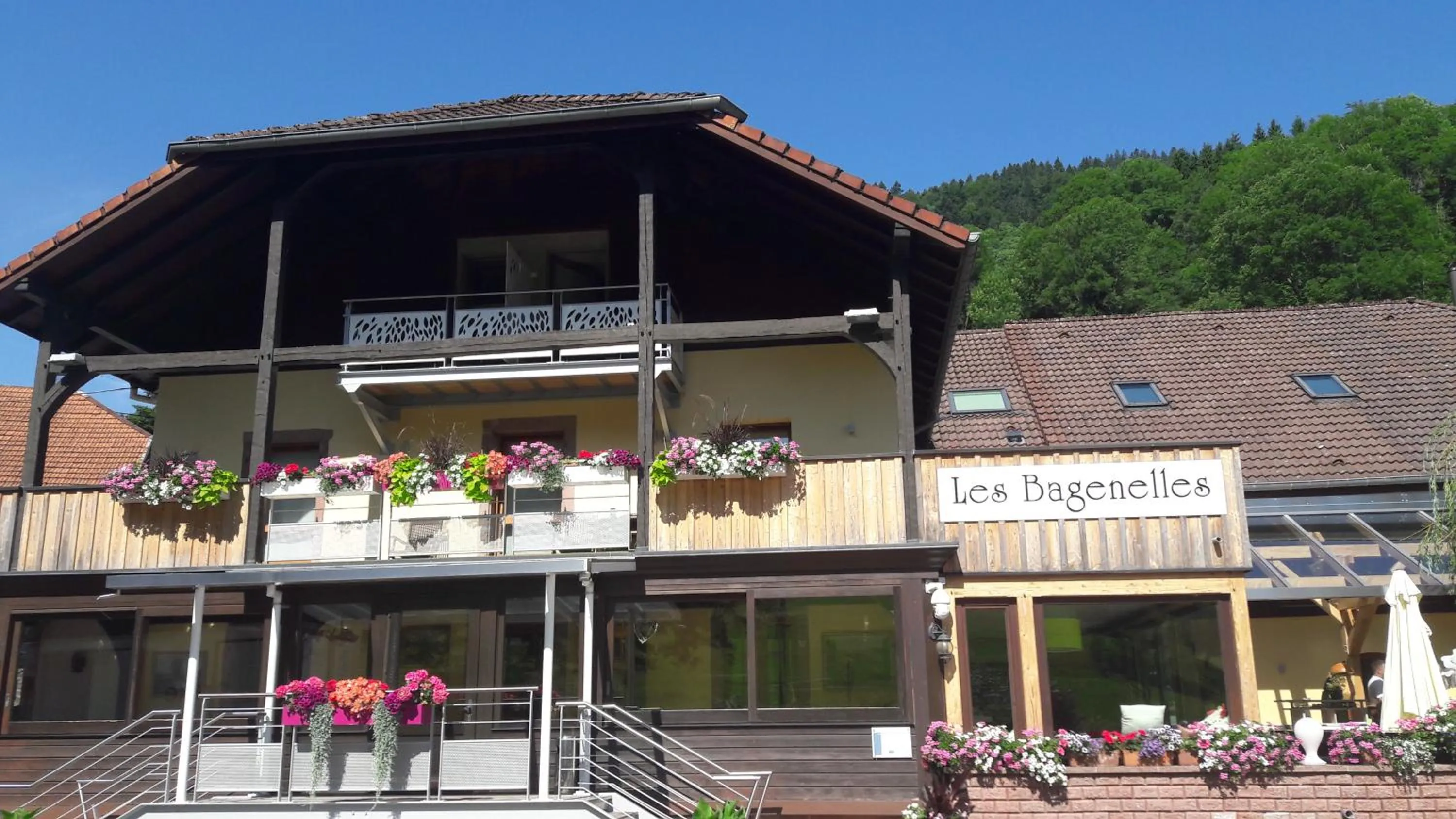 Facade/entrance in Hostellerie Les Bagenelles