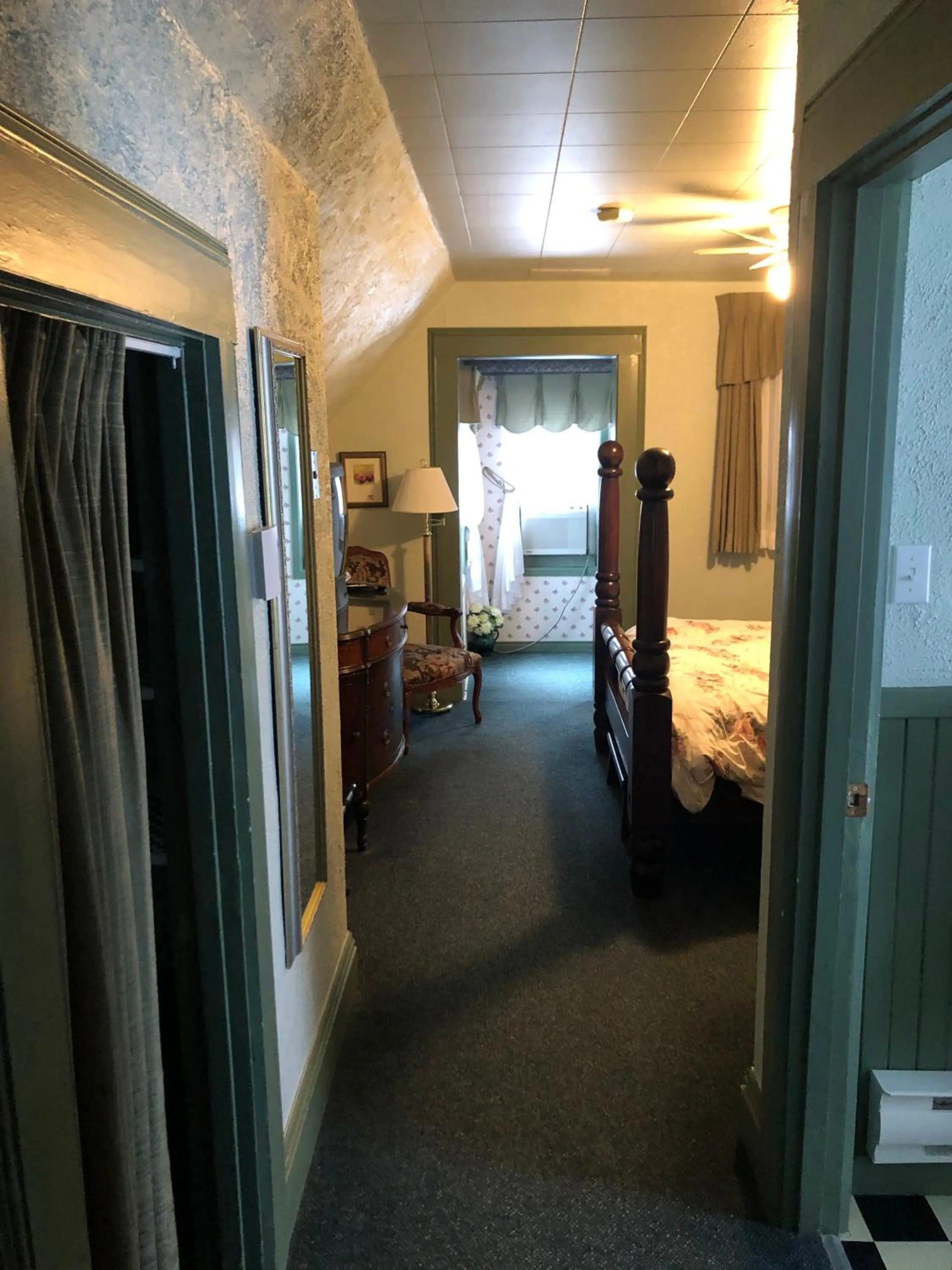 Bed in LaCasa enShediac