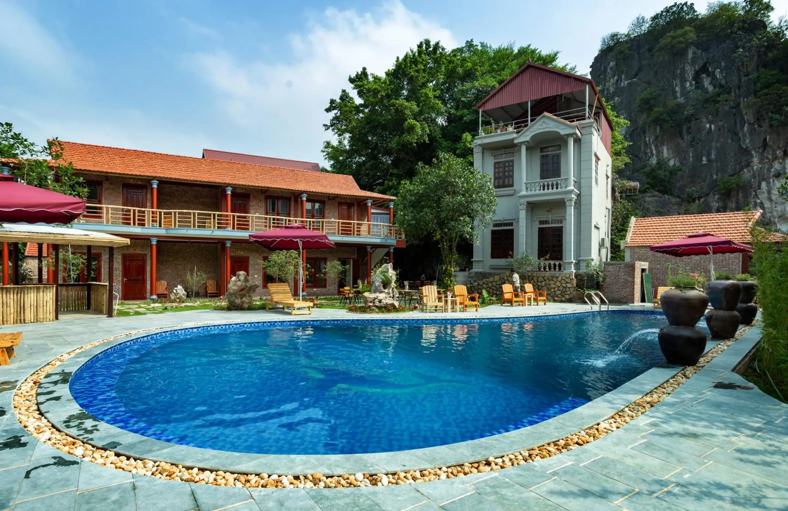Property building in Tam Coc Lavender Homestay -Authentic Ninh Binh Experiences Property building in Tam Coc Lavender Homestay -Authentic Ninh Binh Experiences