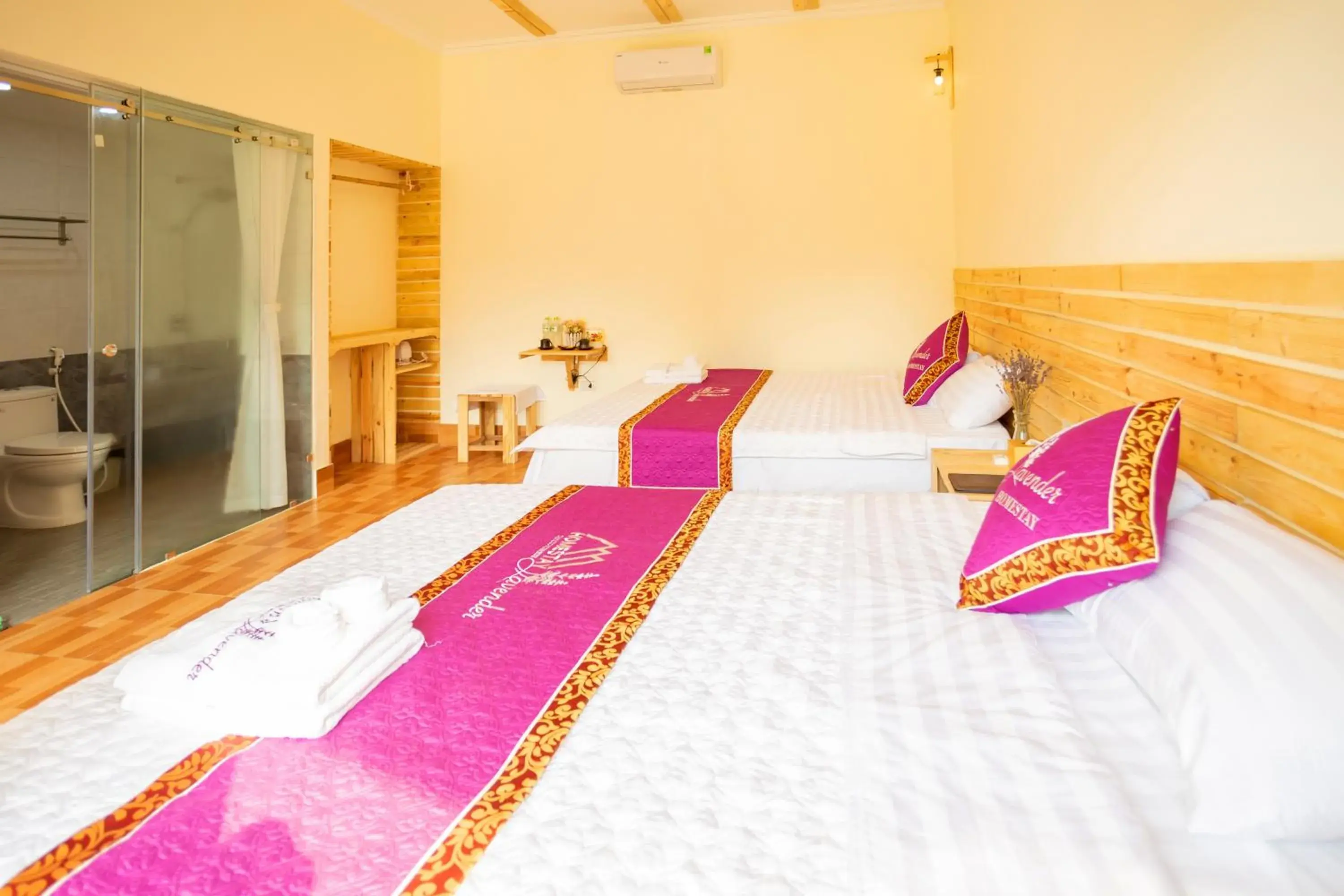 Quadruple Room with Garden View in Tam Coc Lavender Homestay -Authentic Ninh Binh Experiences Quadruple Room with Garden View in Tam Coc Lavender Homestay -Authentic Ninh Binh Experiences