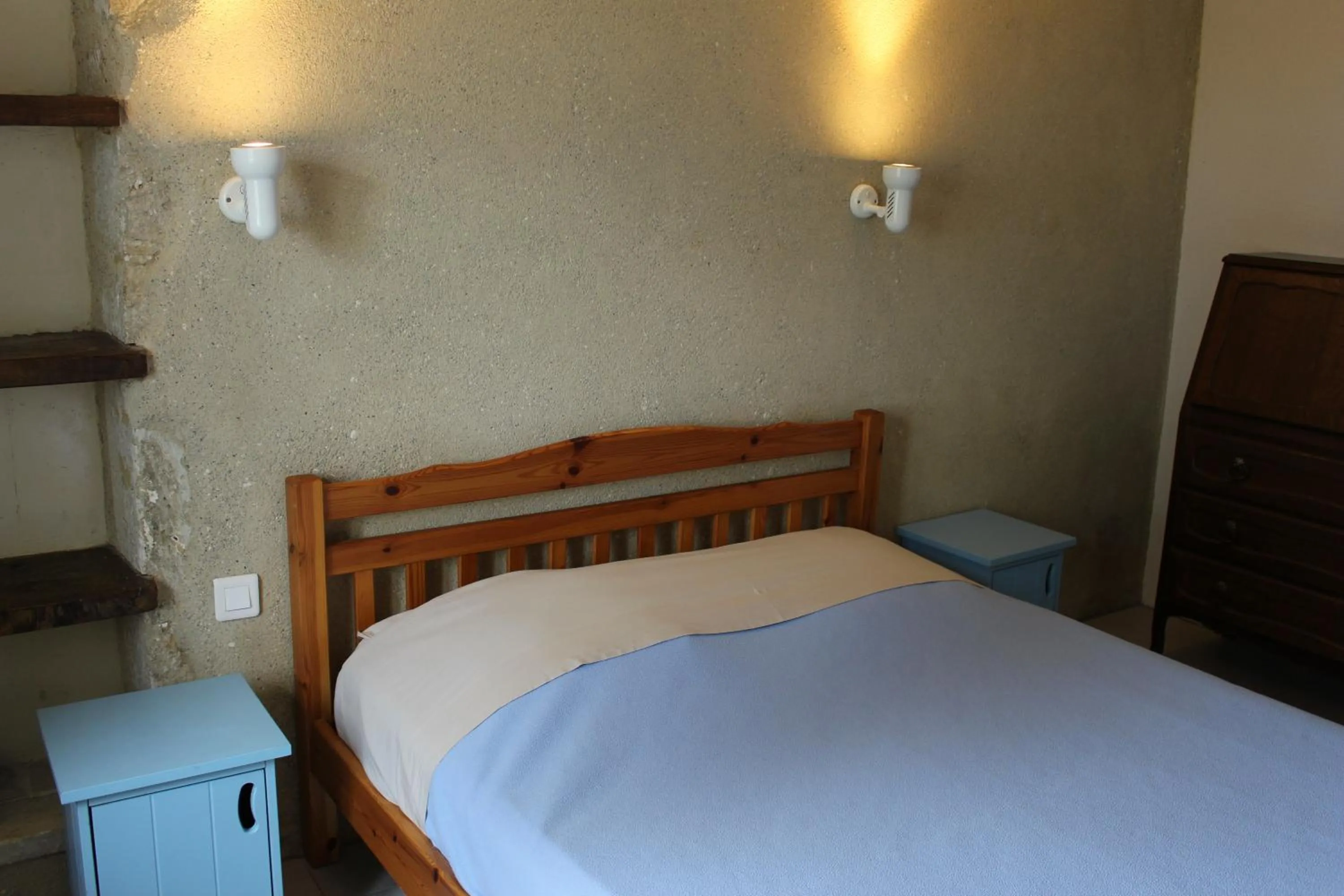 Staff, Bed in Gîte de Beausoleil