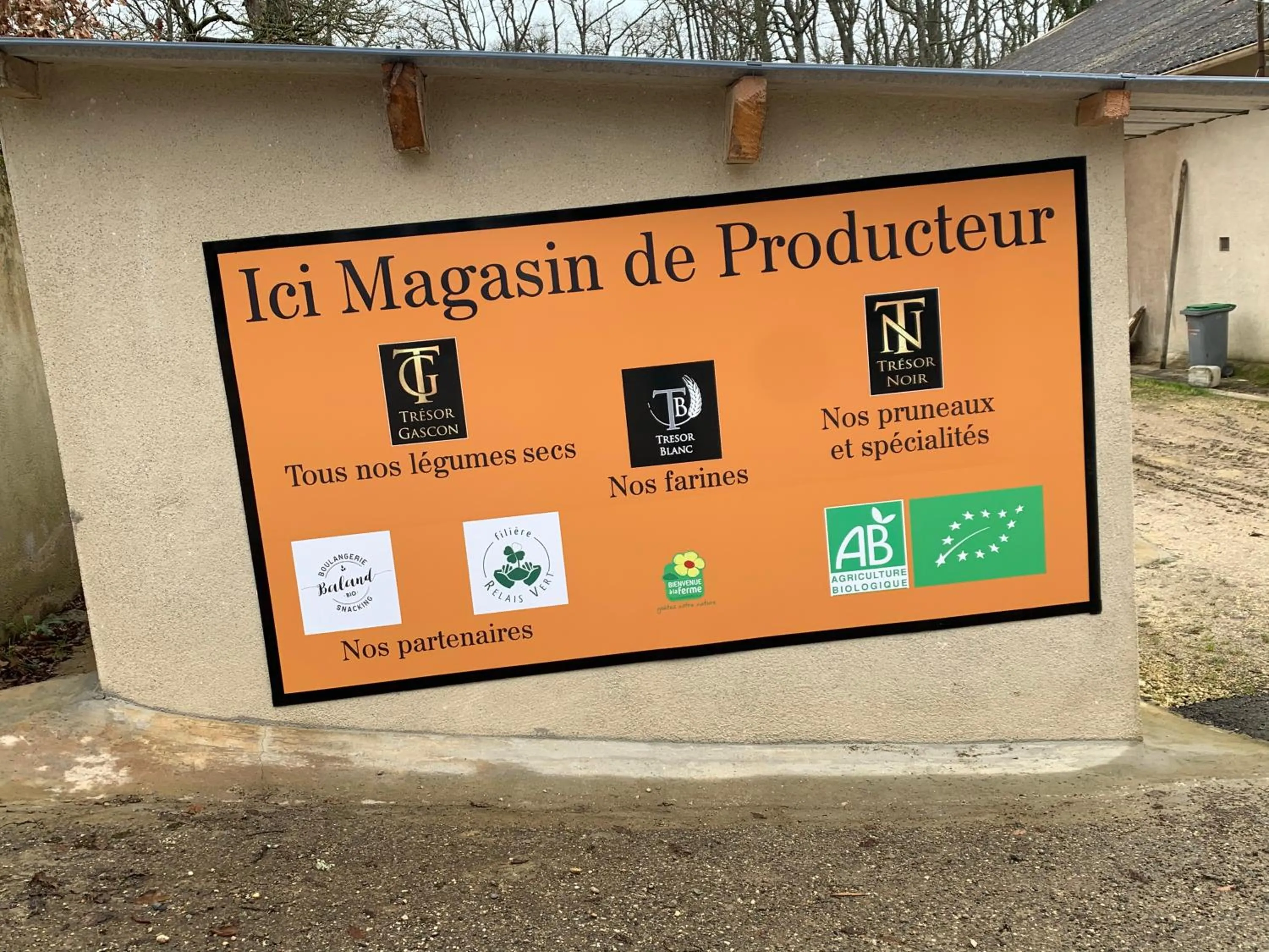 Property logo or sign in Gîte de Beausoleil