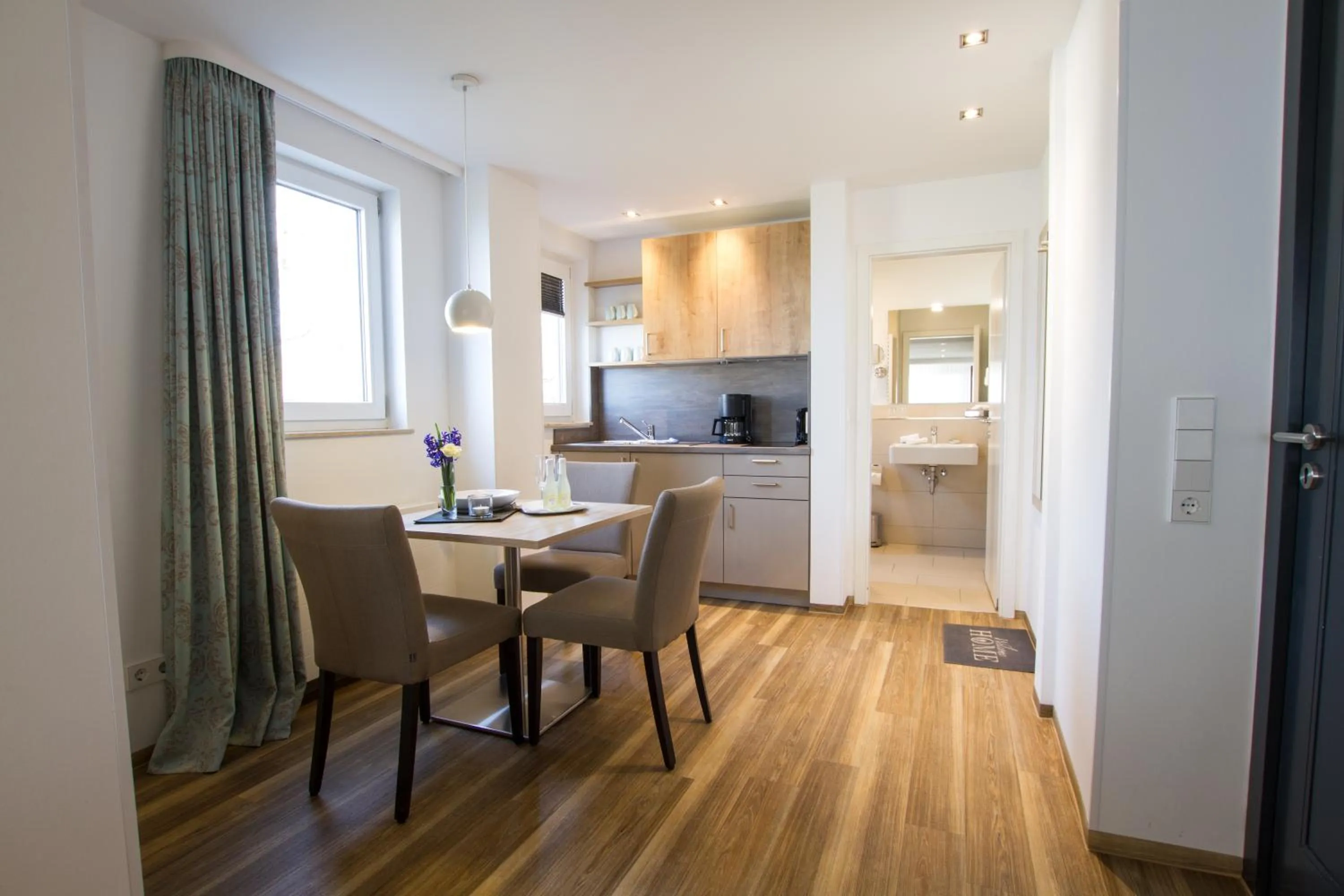 Kitchen or kitchenette in Hotel Seepark Garni