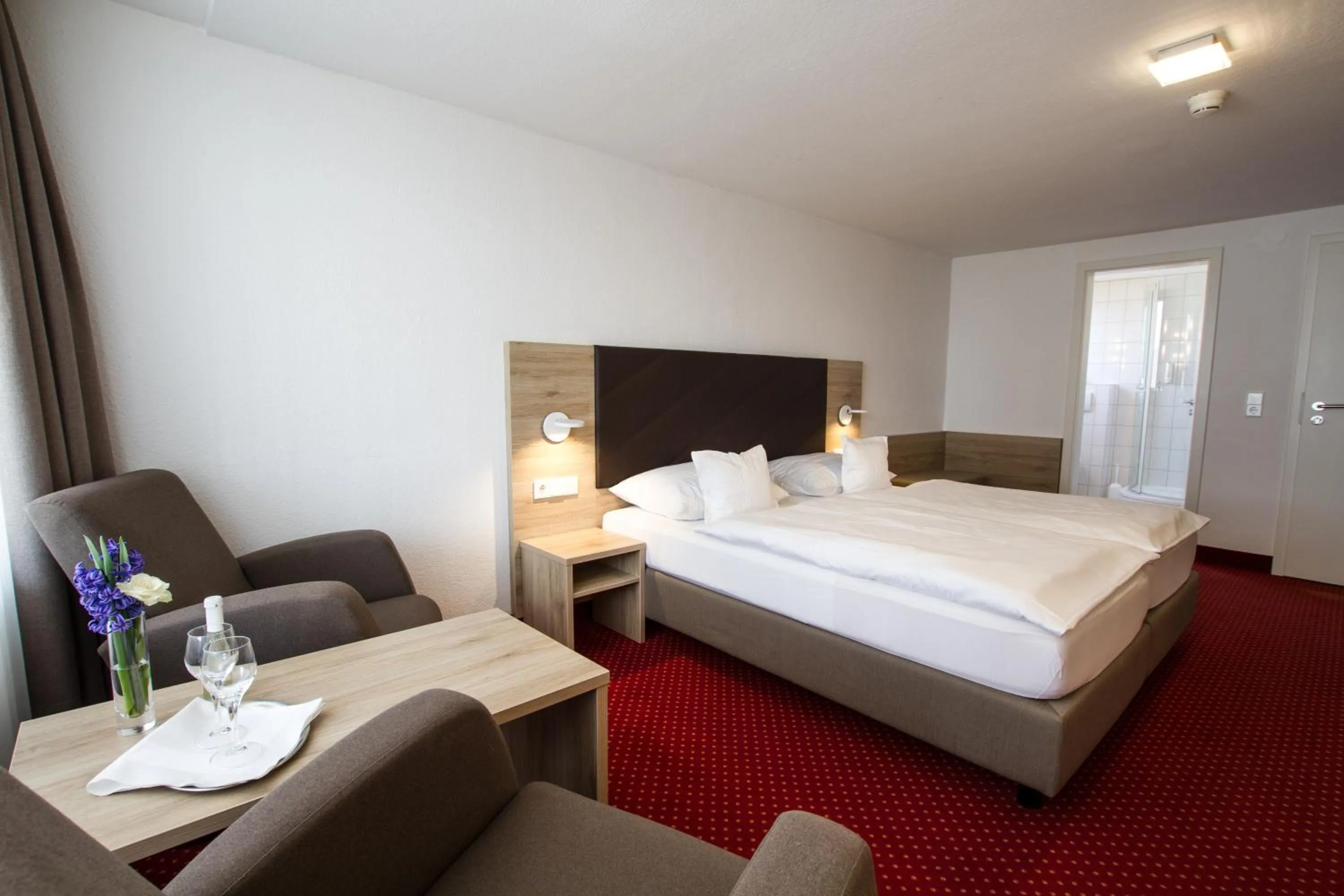 Photo of the whole room, Bed in Hotel Seepark Garni