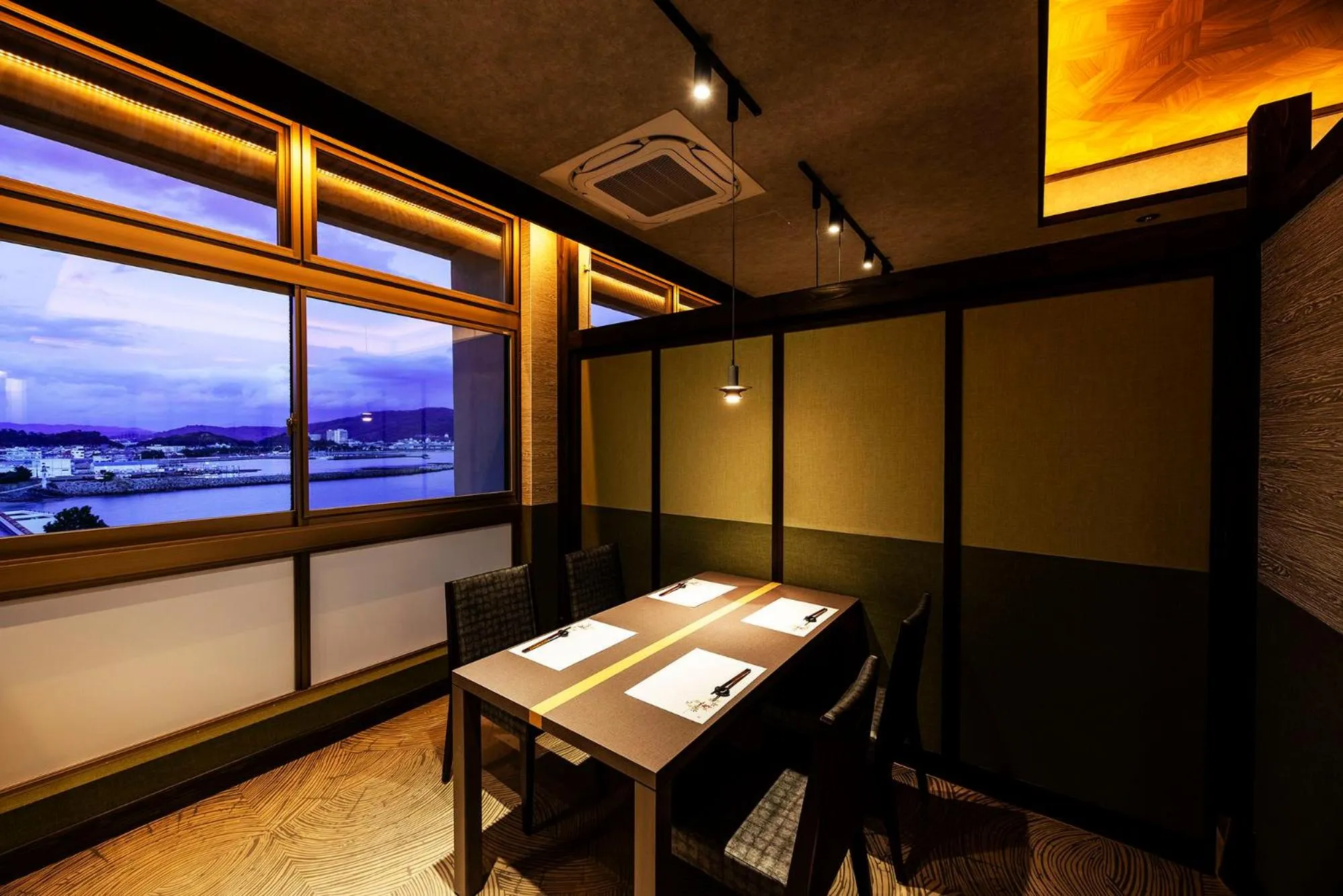 Restaurant/places to eat in Manpa Resort