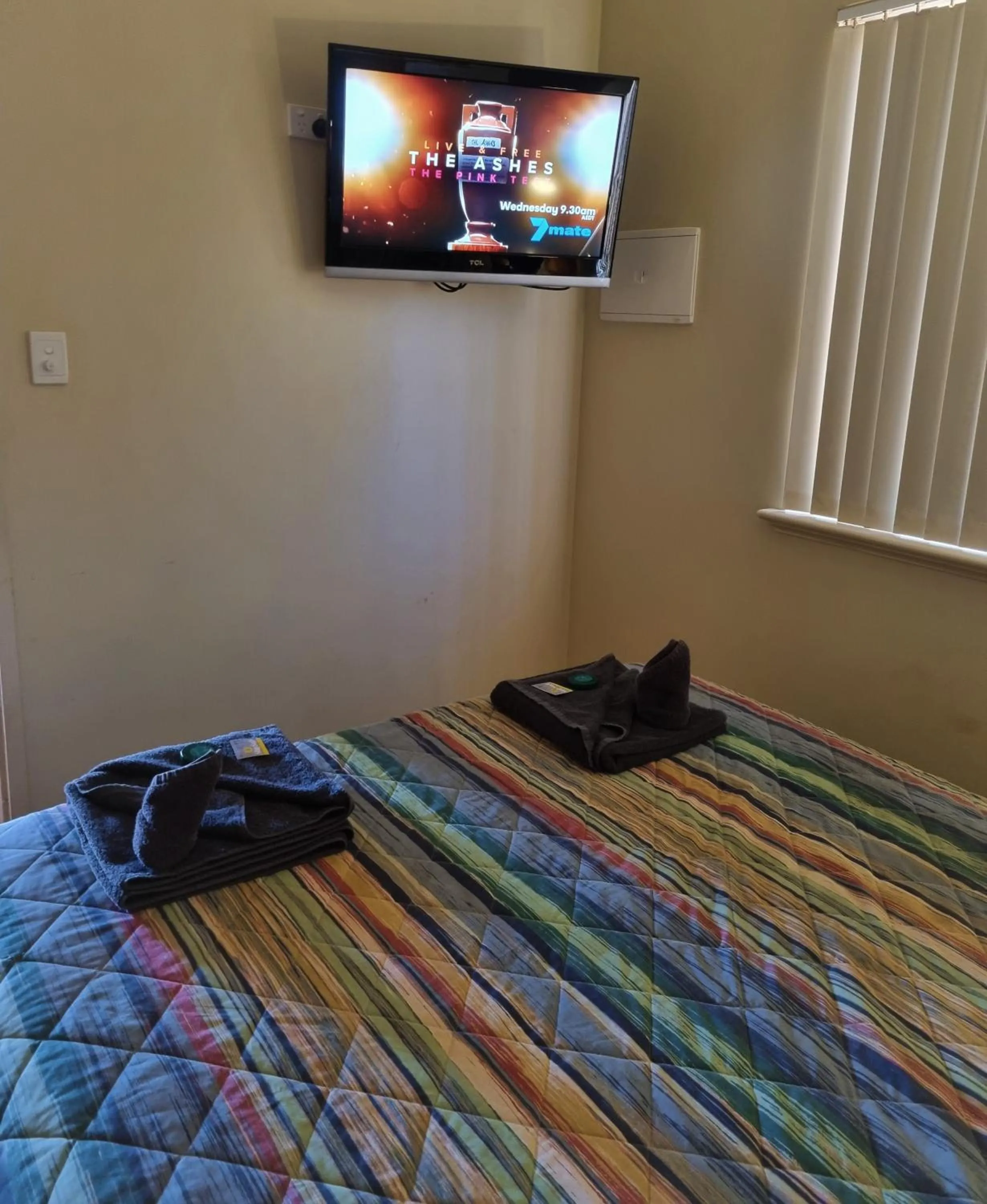 Bedroom, Bed in The Cove Holiday Village