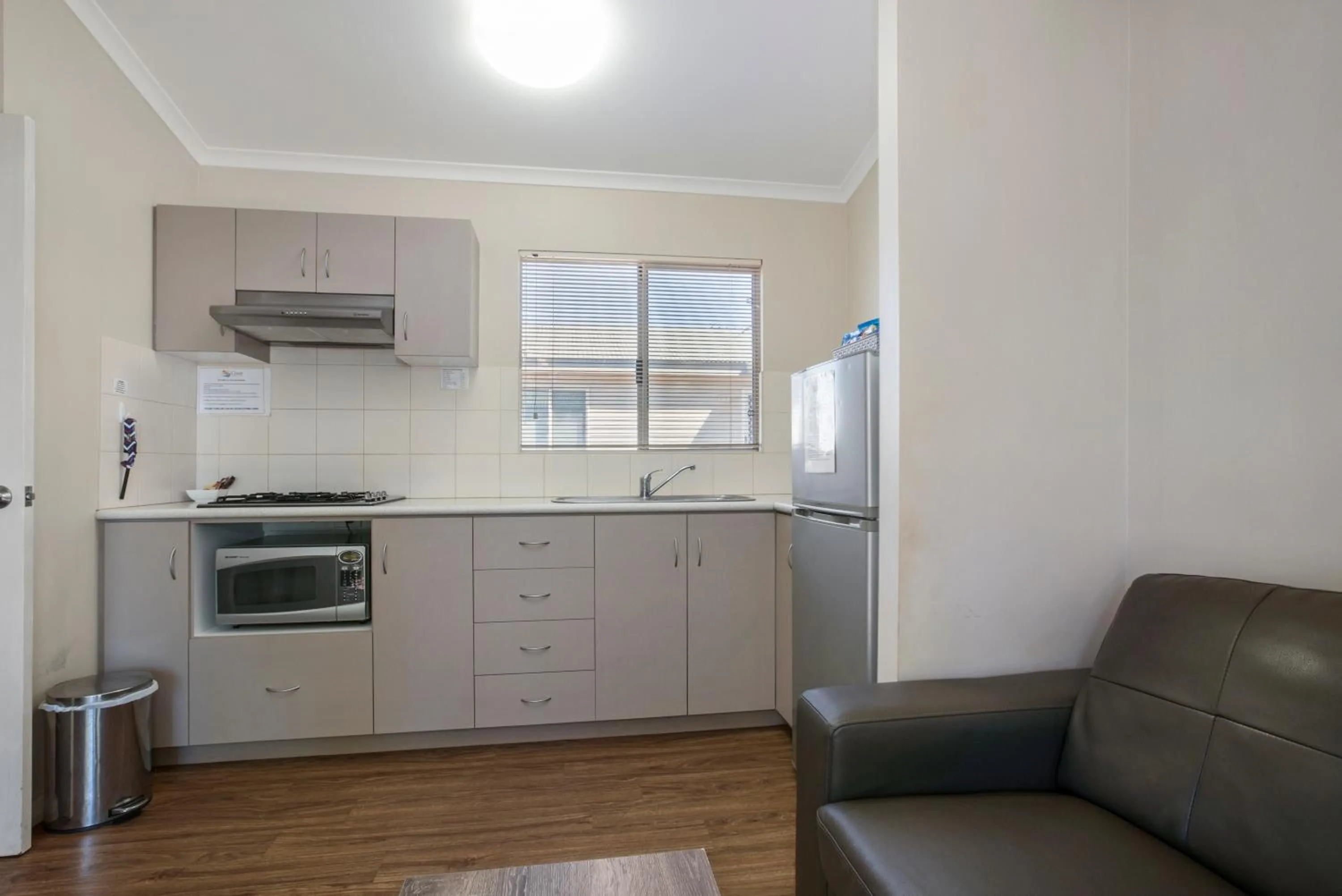 Kitchen or kitchenette in The Cove Holiday Village