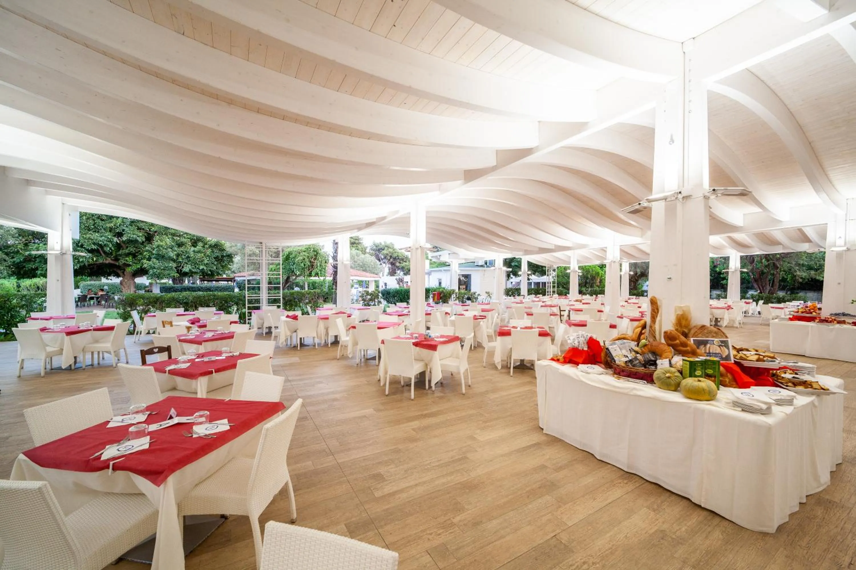 Restaurant/places to eat in TH Simeri - Simeri Village