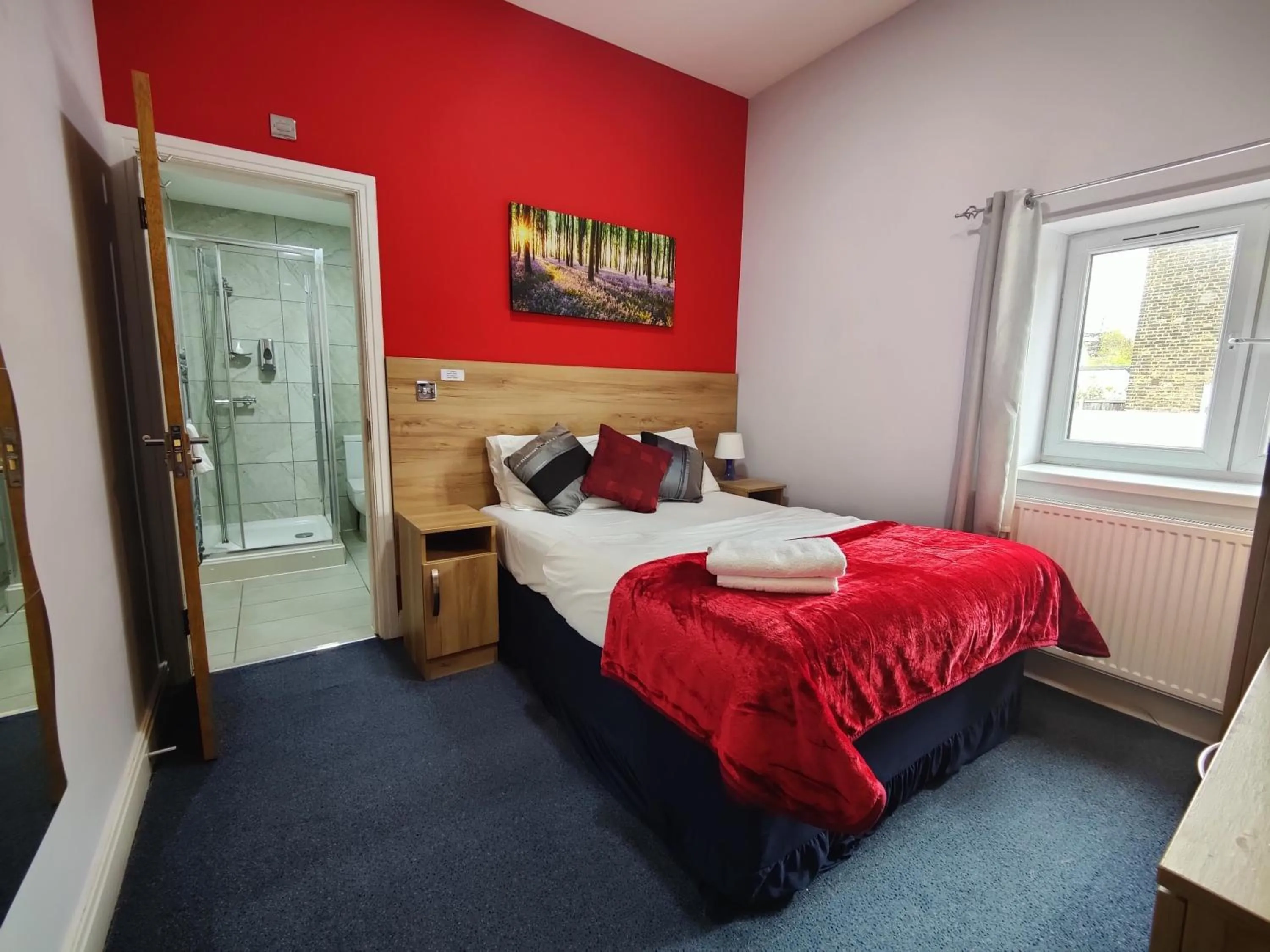 Bed in Wellesley Hotel