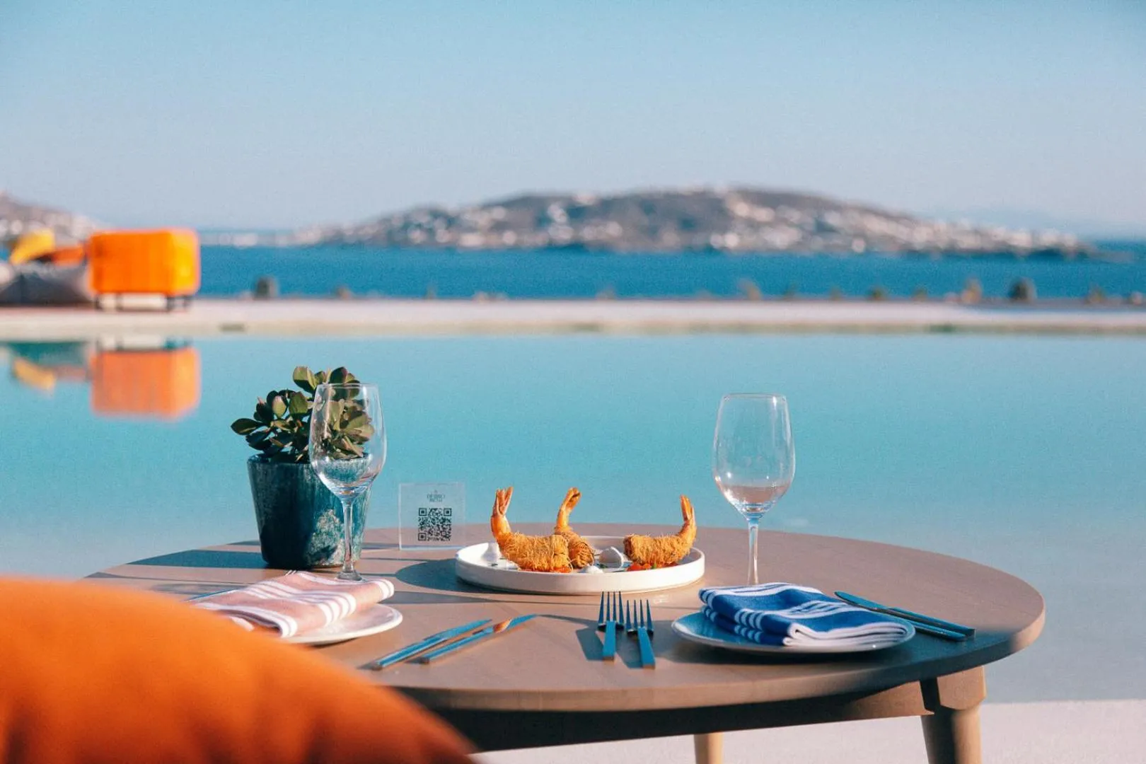 Food and drinks in Anamar Destino Mykonos