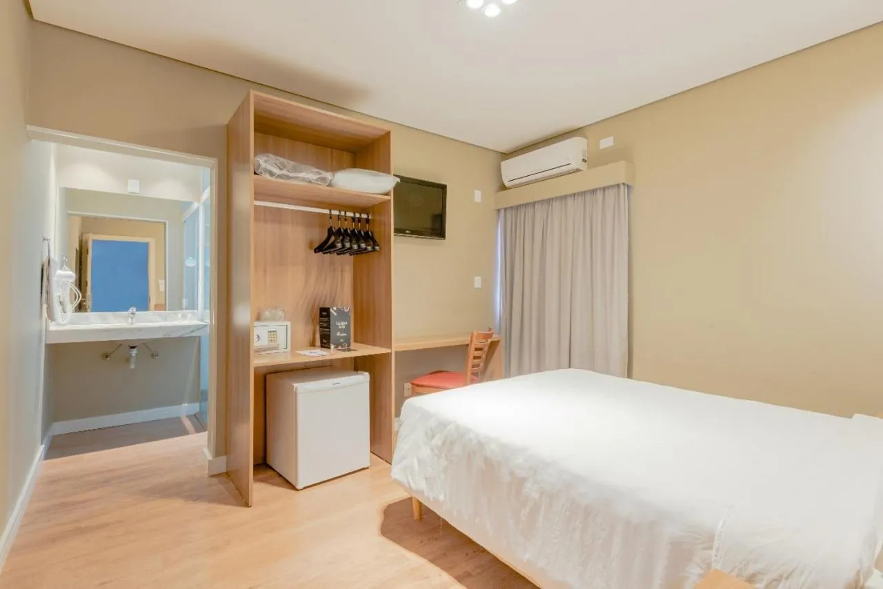 Bed in Araçatuba Plaza Hotel