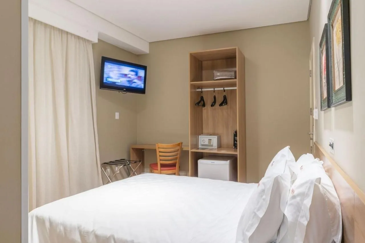 Bed in Araçatuba Plaza Hotel