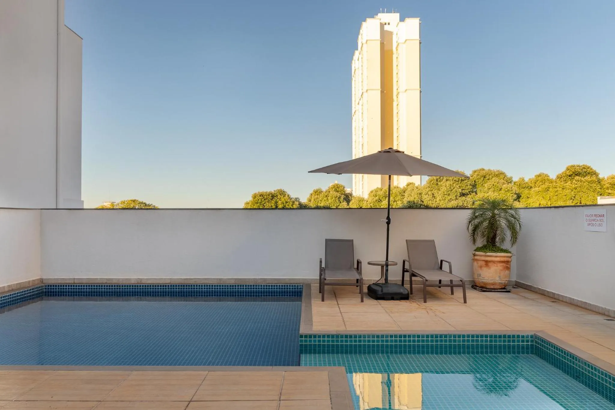 Pool view in Araçatuba Plaza Hotel