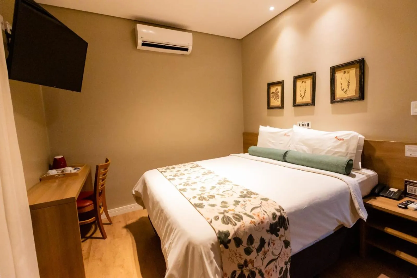 Bed in Araçatuba Plaza Hotel