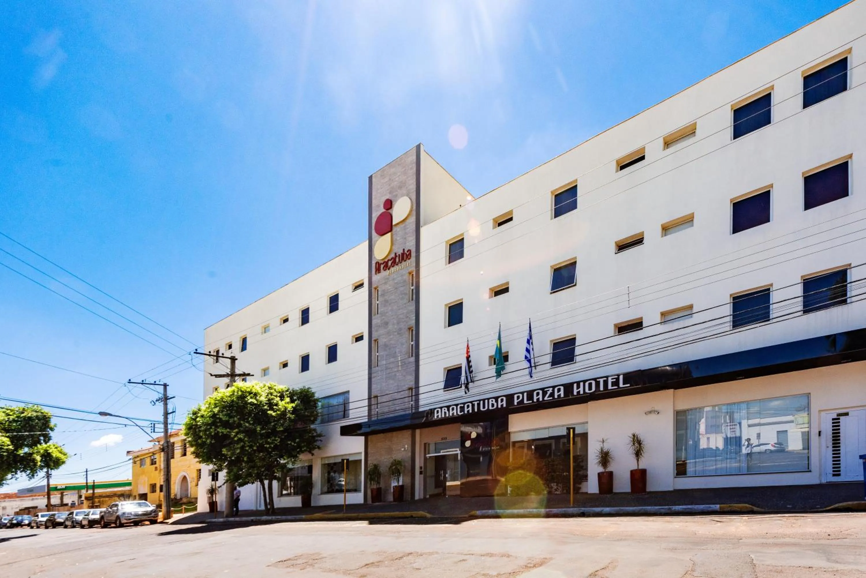 Street view in Araçatuba Plaza Hotel