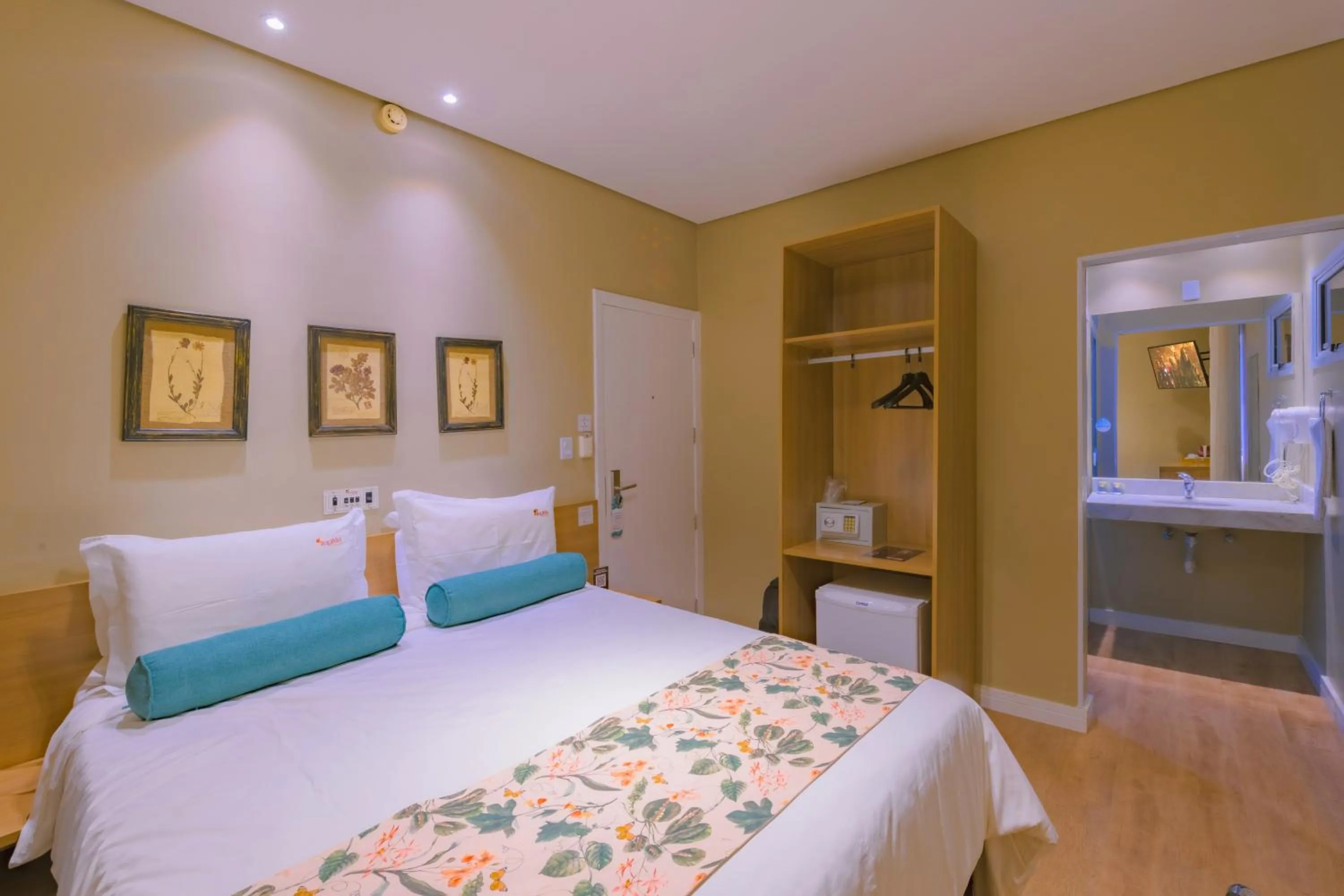 Bed in Araçatuba Plaza Hotel