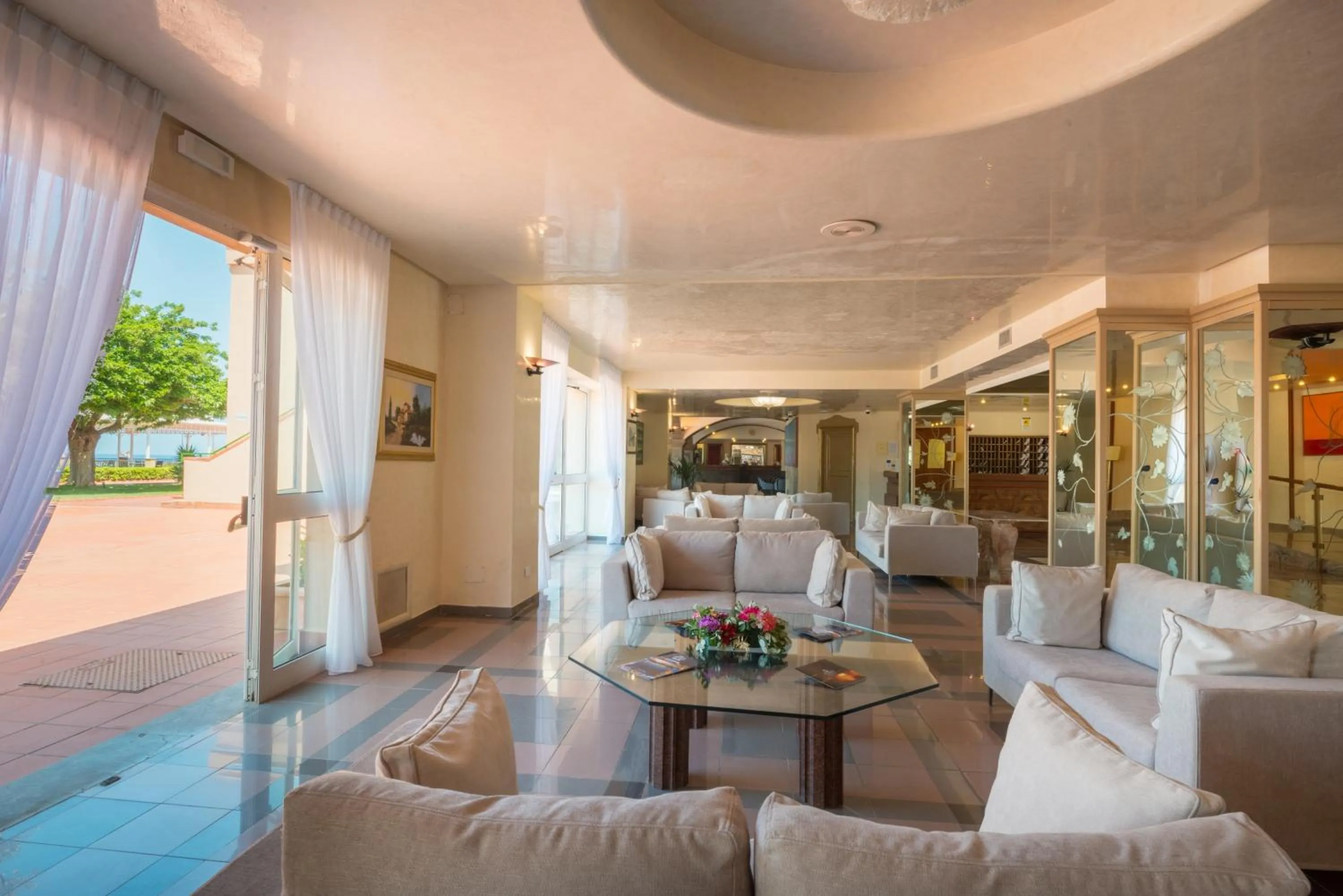 Lobby or reception in TH Cinisi - Florio Park Hotel