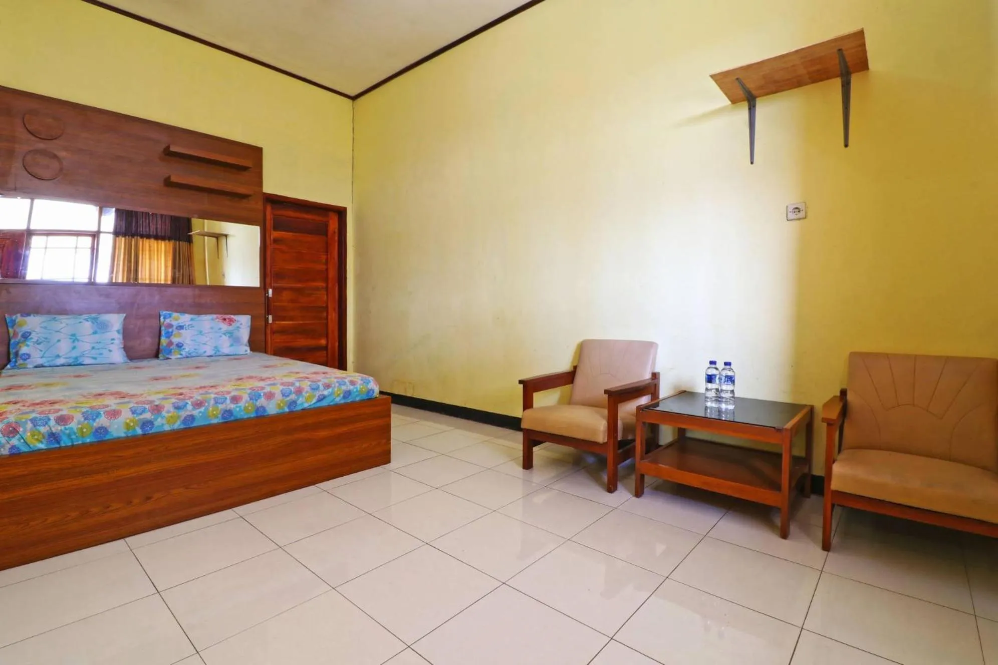 Photo of the whole room, Bed in Hotel Agung Permata Artha